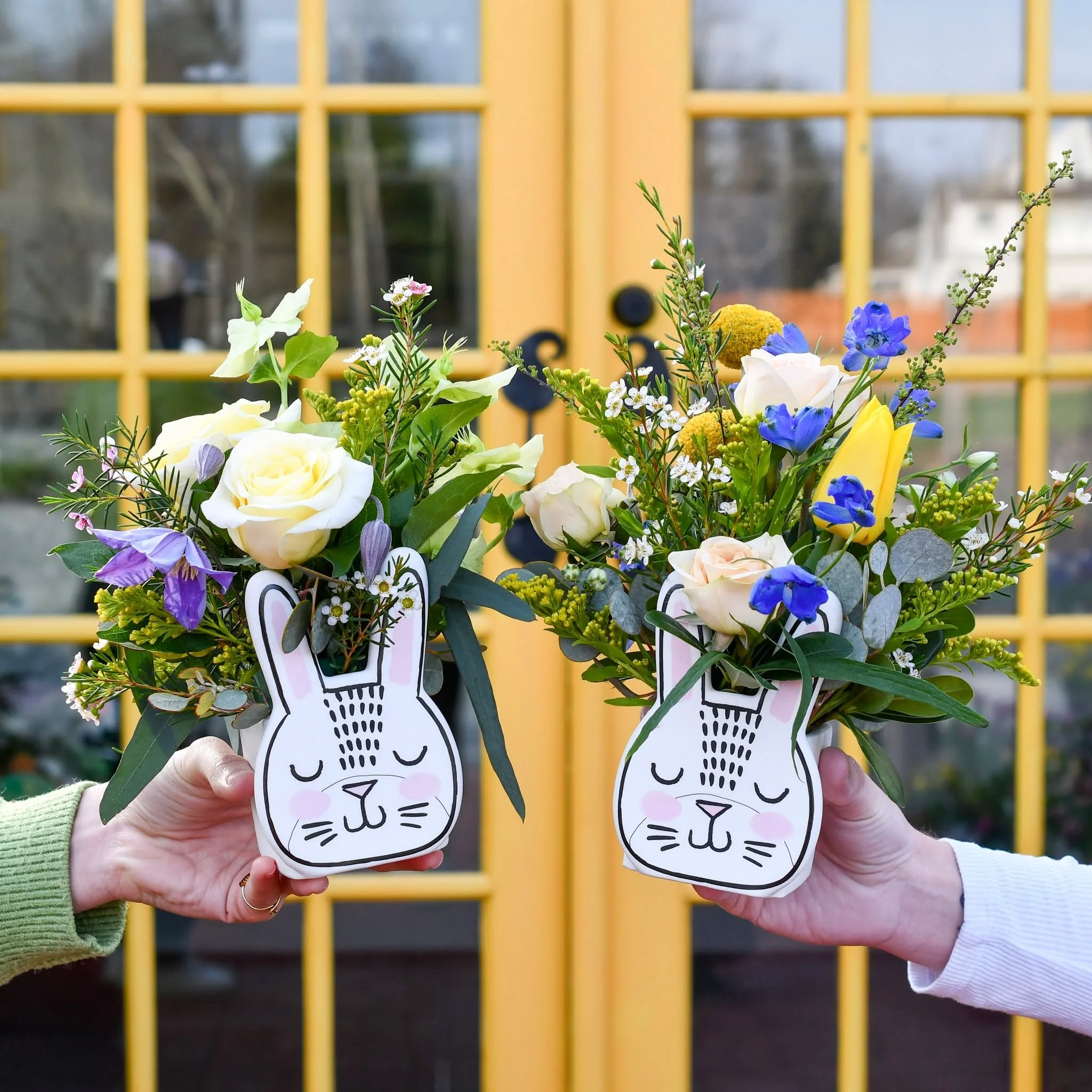 Let&rsquo;s hear it for the hosts! They create the moments we cherish. 

Show your appreciation with fresh flowers or a beautiful plant, and thank them for bringing everyone together.💛
.
.
#spring #hosting #flowershop #florist #gardencenter #westche