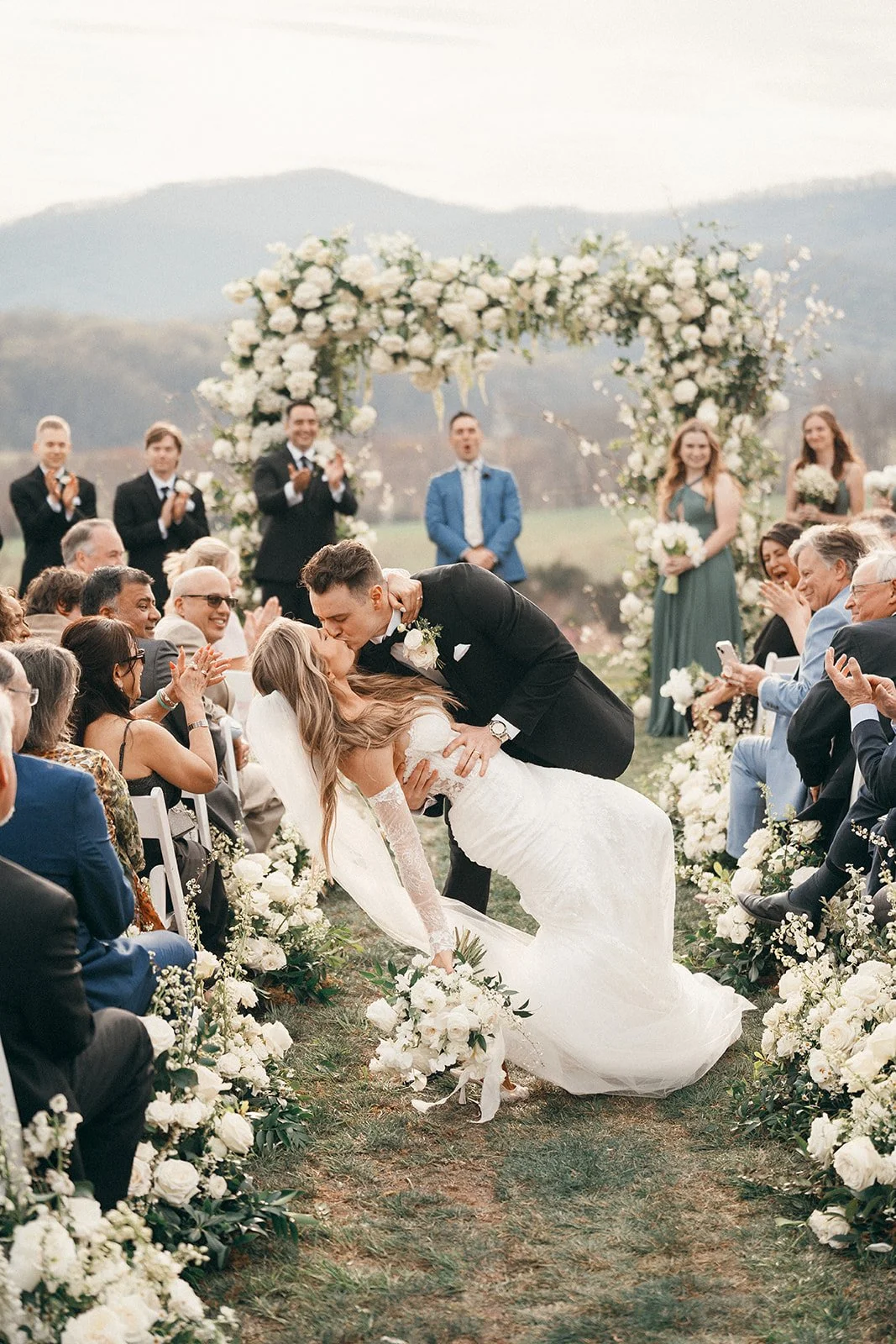 Charlottesville Virginia Spring Wedding at Pippin Hill Farm & Vineyards