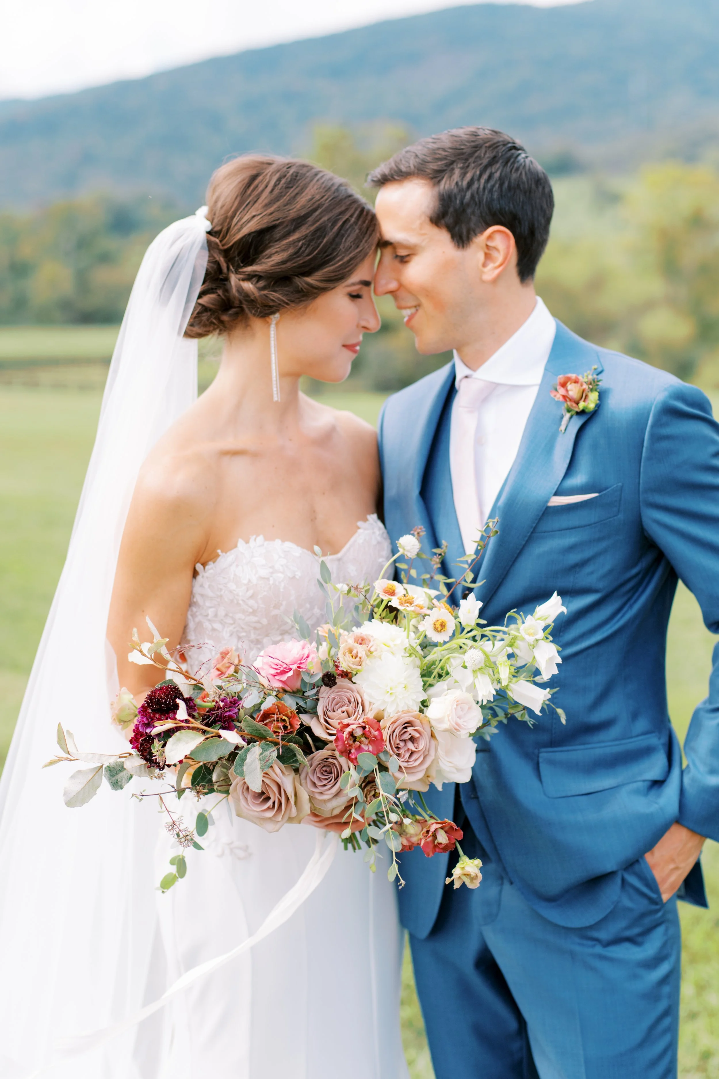 Crozet Spring Wedding at King Family Vineyards