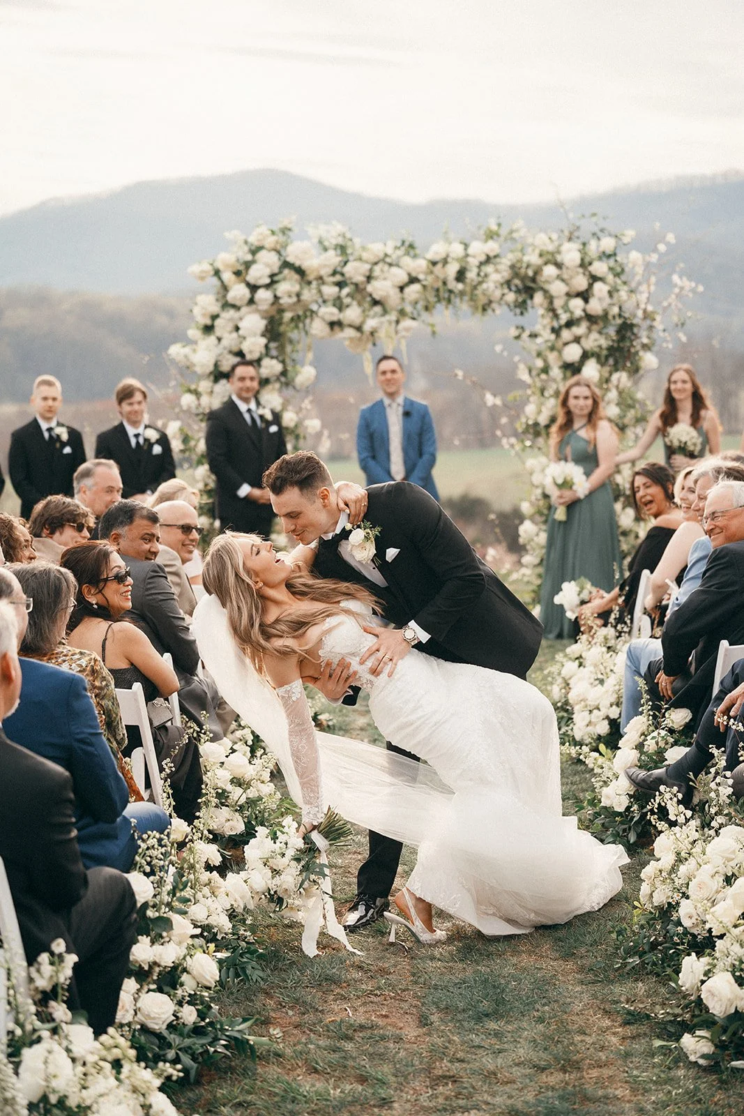 Charlottesville Virginia Spring Wedding at Pippin Hill Farm & Vineyards