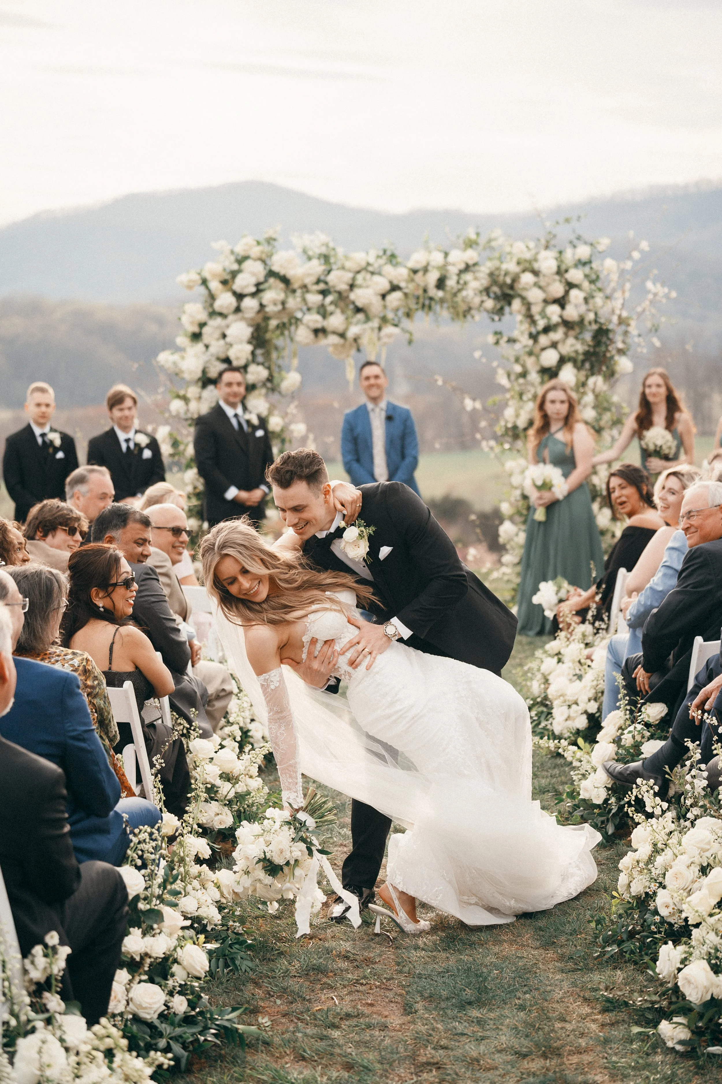Charlottesville Virginia Spring Wedding at Pippin Hill Farm & Vineyards