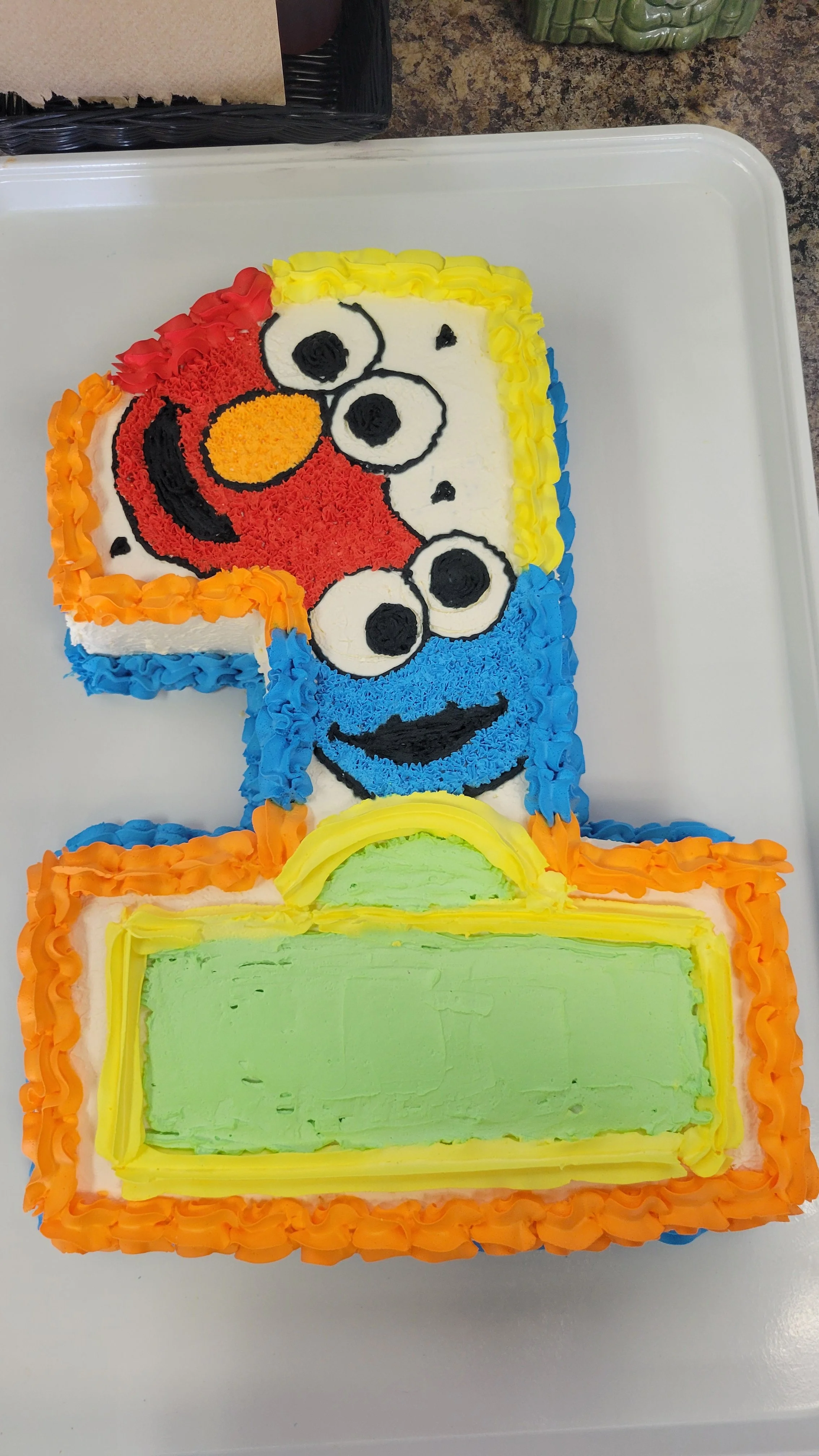Elmo No. 1 shape cake