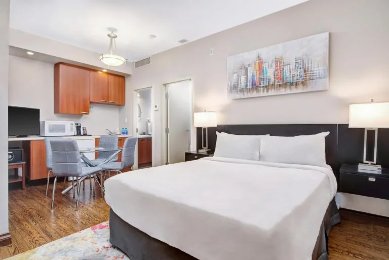 3QF_Willowdale Hotel.jpg