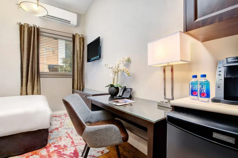 ESQ_Willowdale Hotel.jpg