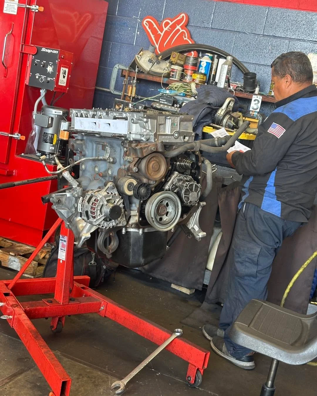 After months and months of delays the parts are in and the engine is getting reassembled. This is a good day! 

#realvanlife #promastercampervan #promasterecodiesel #ecodiesel #sandiegovanlife #sandiegovanlife