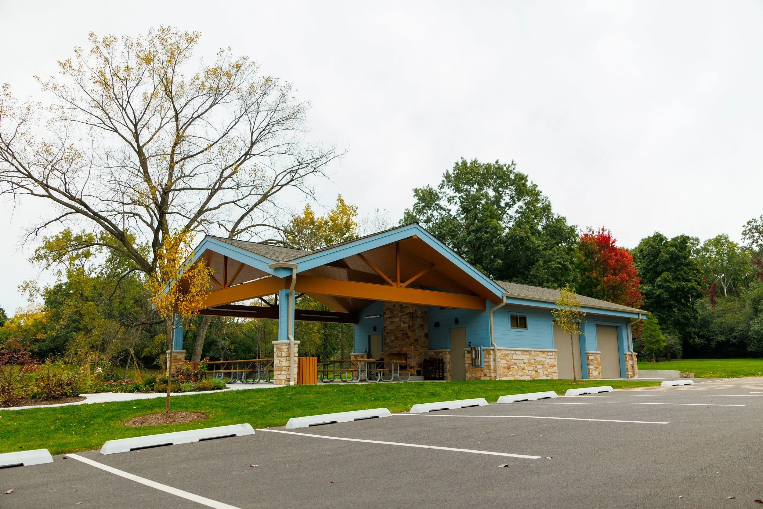 2026.10.09_ Waveland Park Pavillion Fall _Photo.jpg