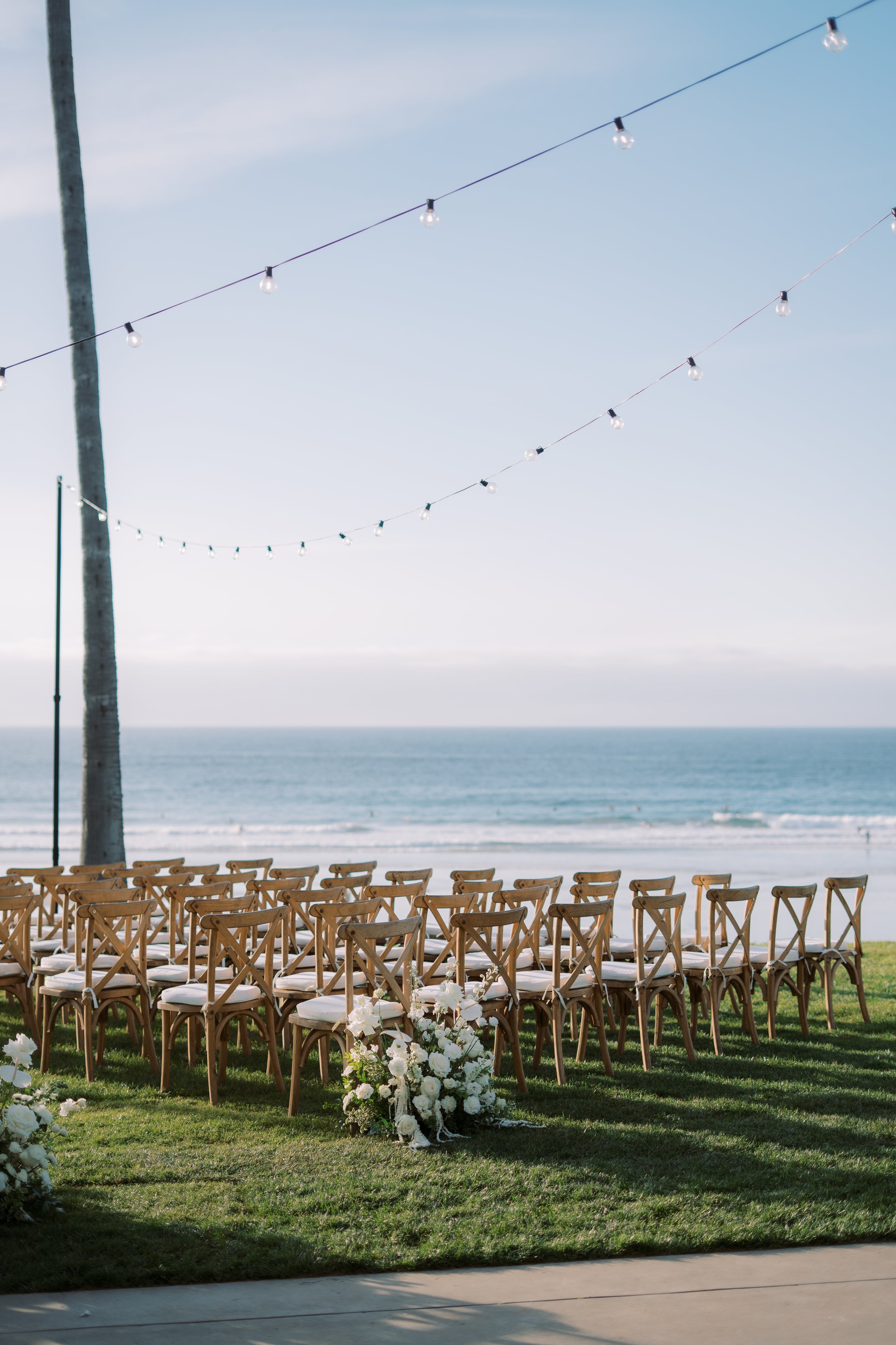 scripps-seaside-forum-san-diego-wedding-venue-ceremony.webp