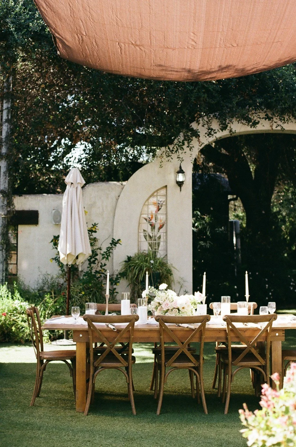 tivoli-italian-villa-san-diego-wedding-venue-reception-table.webp