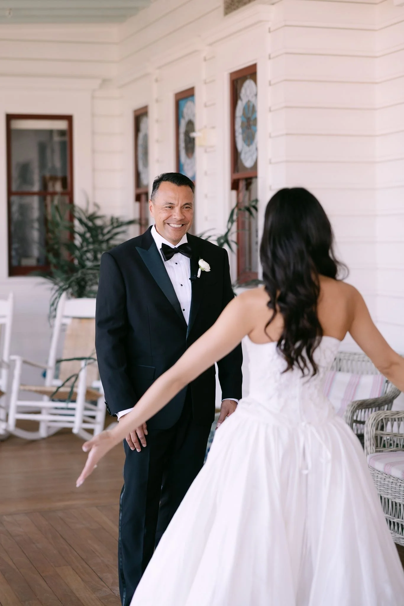 hotel-del-coronado-wedding-bride-father-first-look.webp