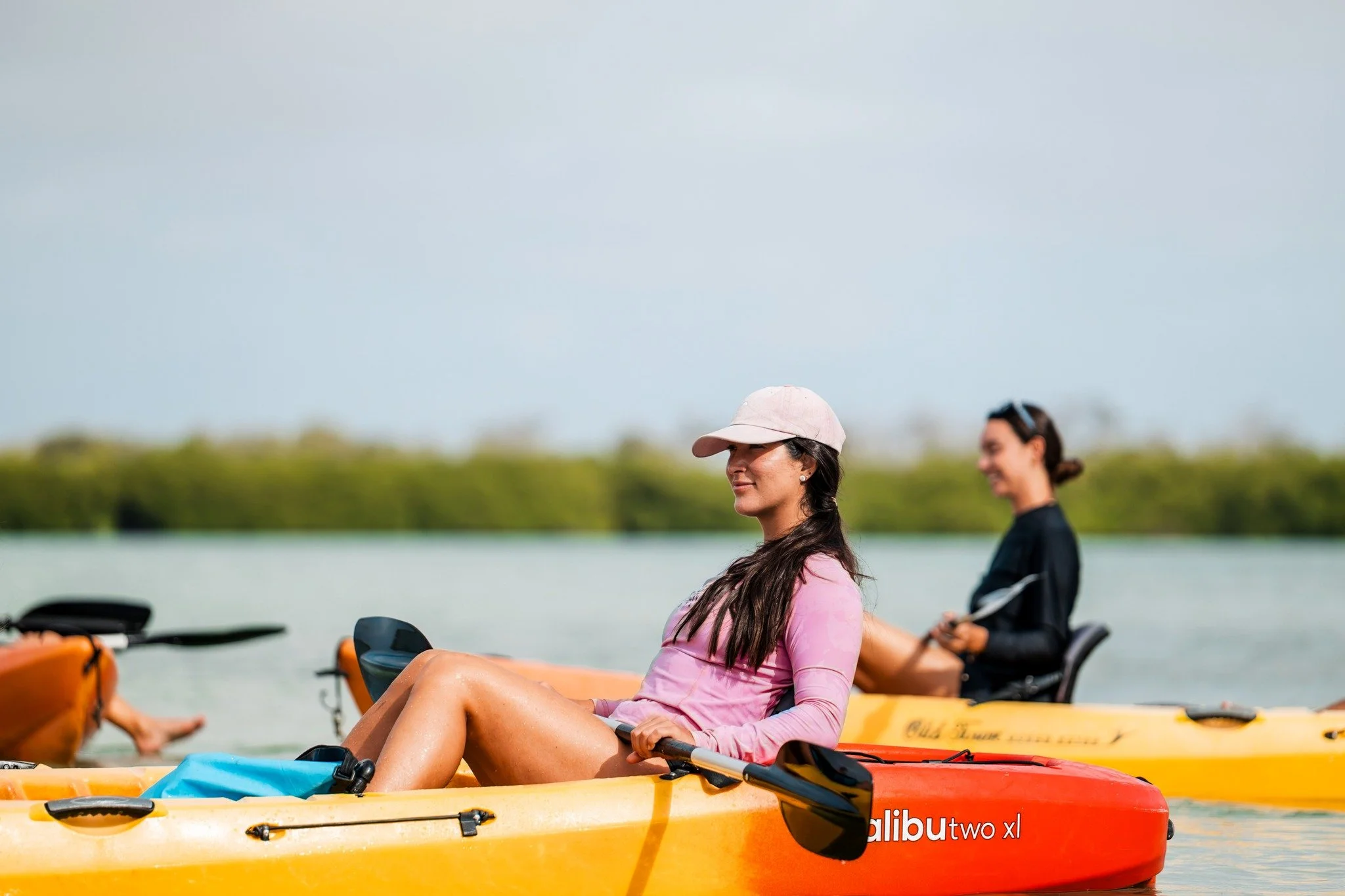 ☀️ Kayaking, Bonaire style
Sunshine, calm water and a kayak. Sometimes that&rsquo;s all you need.
Our guided kayak tours take you into the beautiful mangrove ecosystem of Lac Bay, where you can slow down, enjoy the surroundings and learn more about o