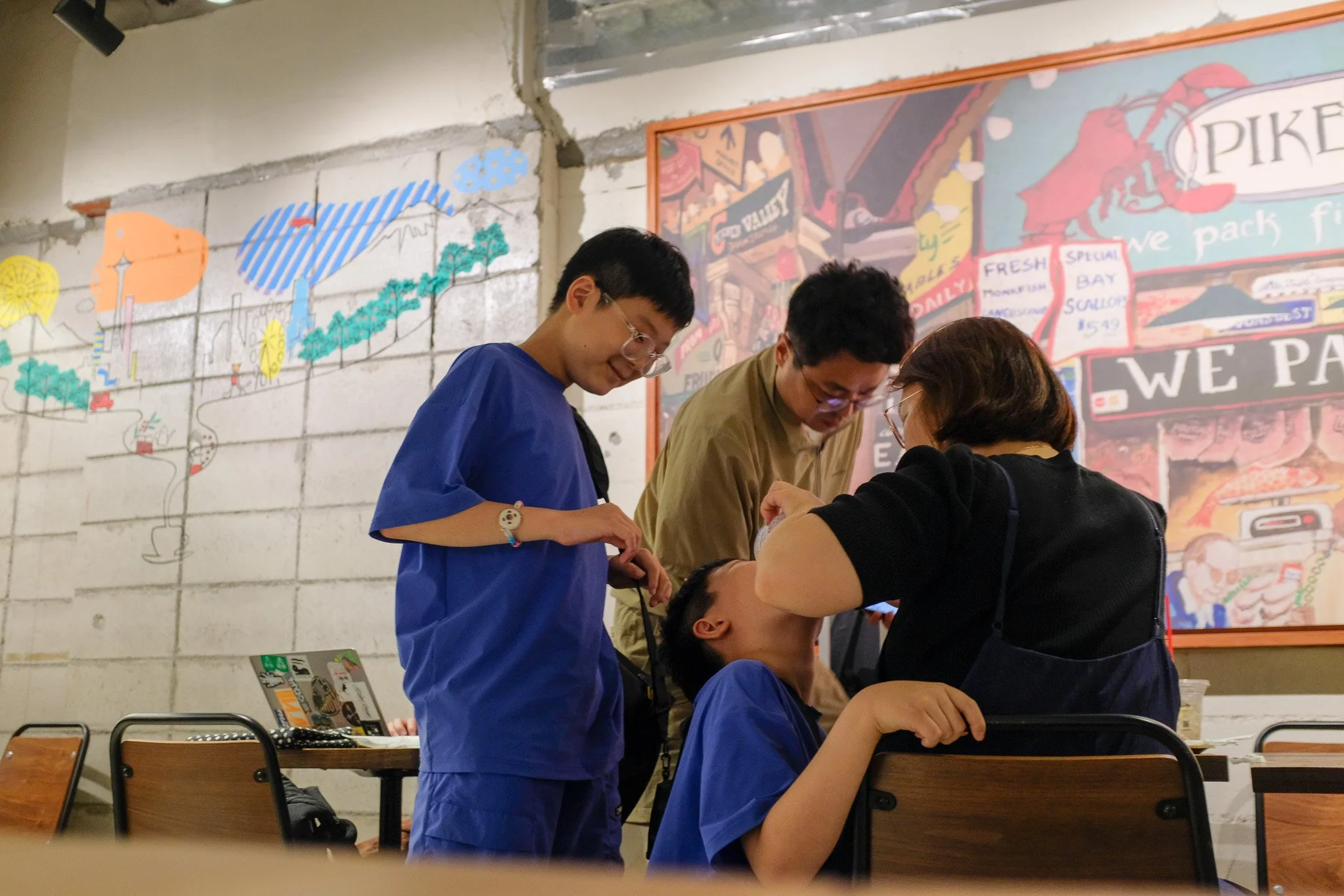 WKND.ROLL #17 | Dust and Pinned