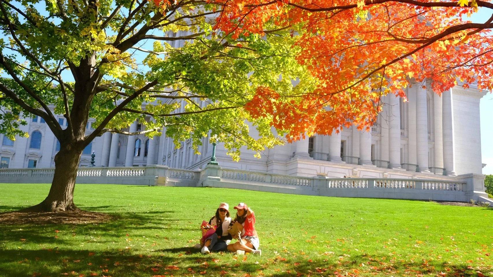 WKND.ROLL #28 | Fold and Bask