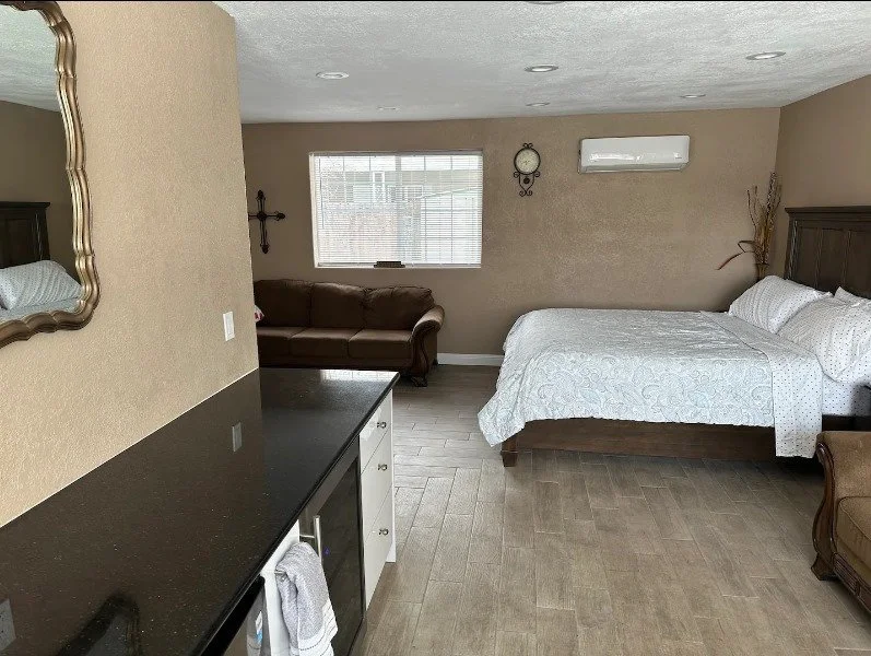 WhatsApp Image 2024-10-05 at 10.04.28 PM.jpeg