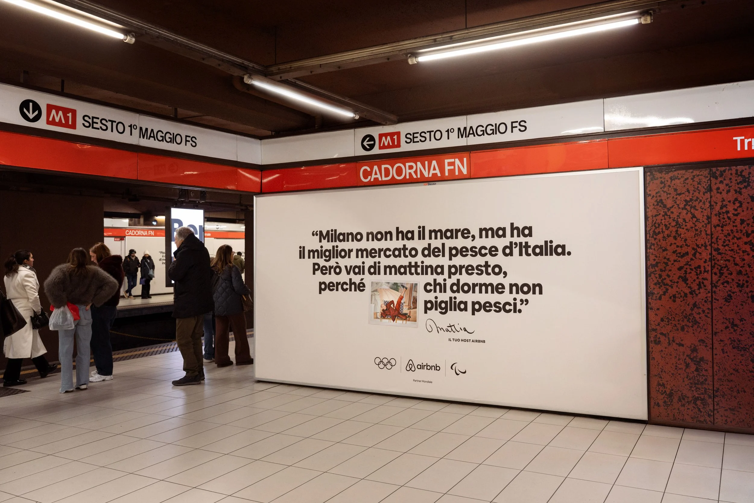 "Milan doesn't have the sea, but it has the best fish market in Italy. Go early in the morning, because he who sleeps doesn't
catch any fish."