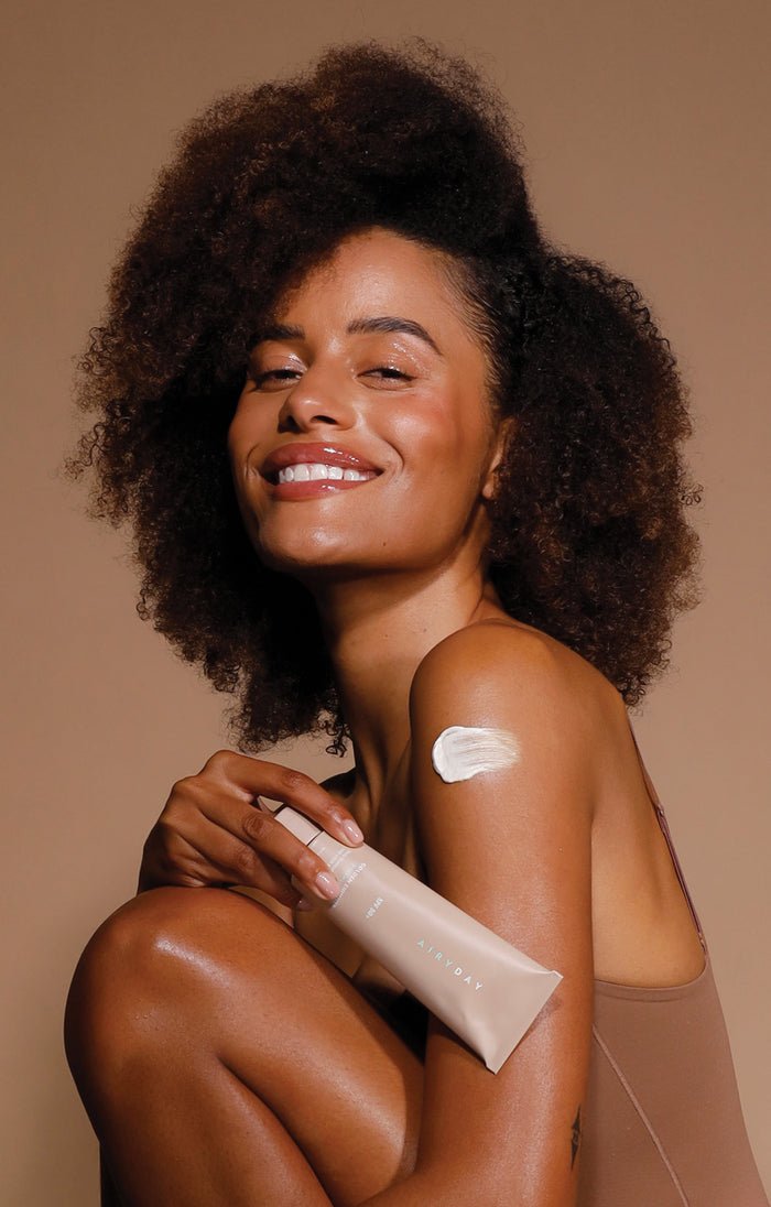 PDP-AirydayGoldenShimmerBodySPF50_SunscreenForBody01.jpg