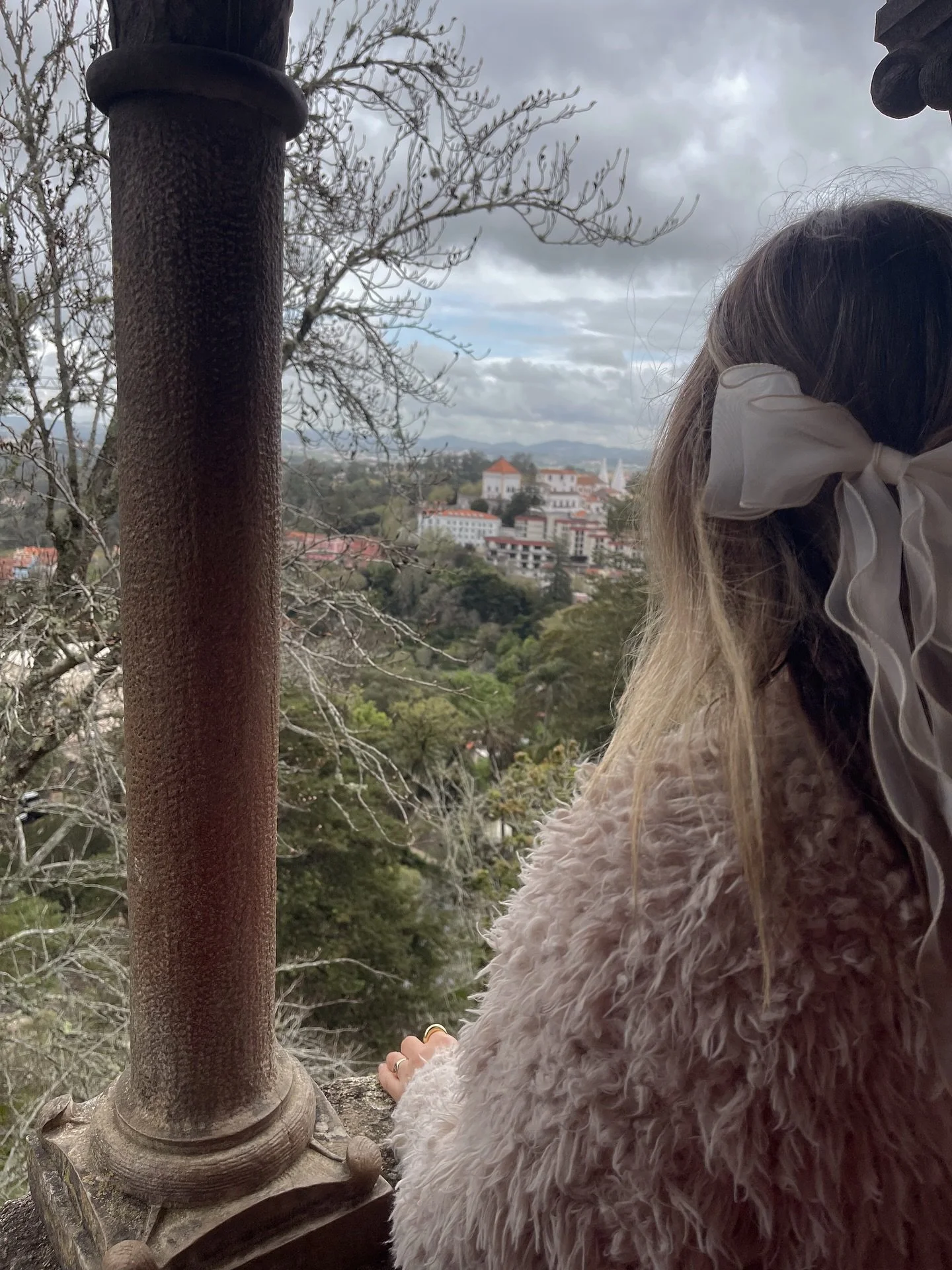 From my algorithm to your&rsquo;s 🫶🏽 

Not just saying the best for last so you swipe, but to share this story..

Last night I learned more about Saleh Amer al-Jafarawi, Palestinian journalist who was killed in GZa days after the last ceasefire agr