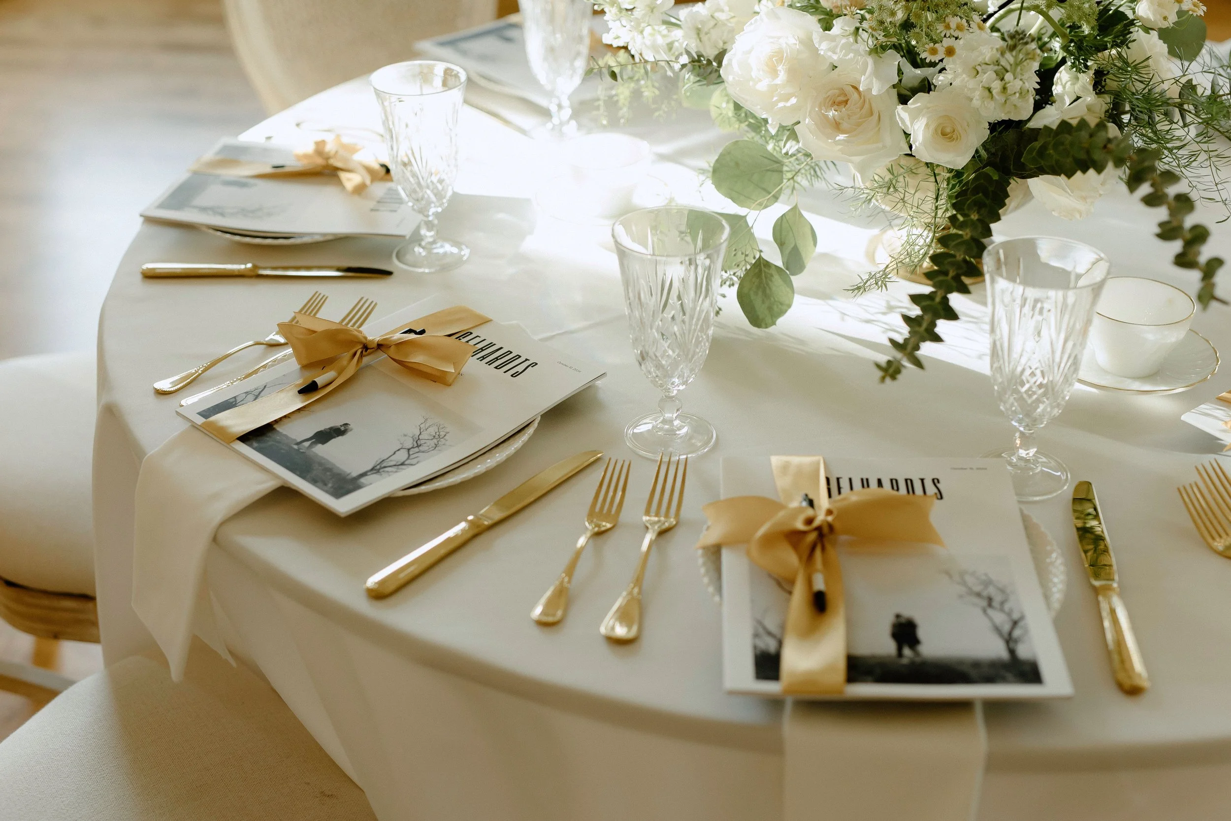 Tablescape w Mag Favors Photo 1.jpg