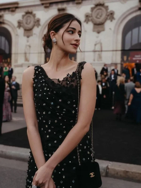 ne-24-ananya-pandey-02.jpg