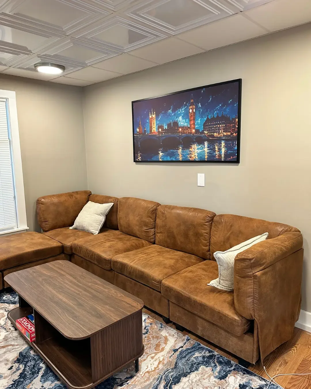 Common living space at Woodhaven on Mulberry, a collegiate sober living residence in Scranton.