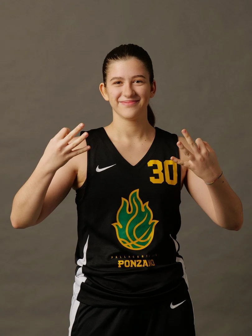 Giocatrice di basket promozione femminile della pallacanestro ponzano