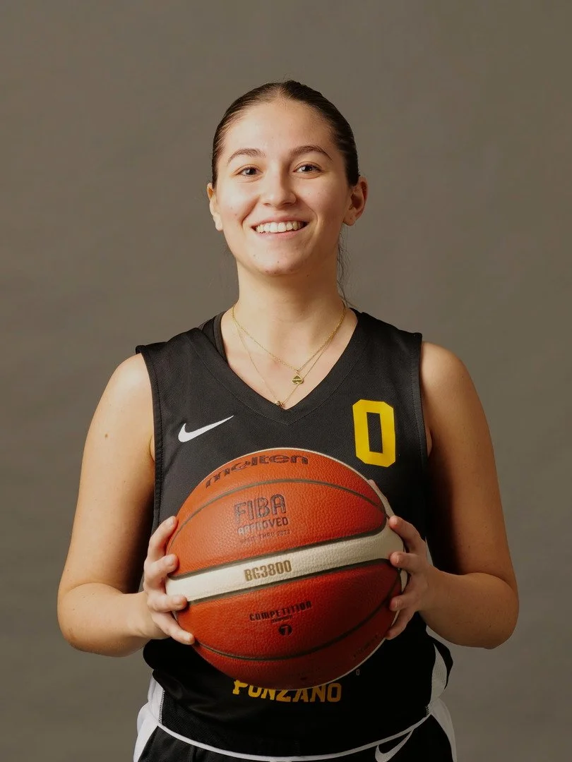 Giocatrice di basket promozione femminile della pallacanestro ponzano