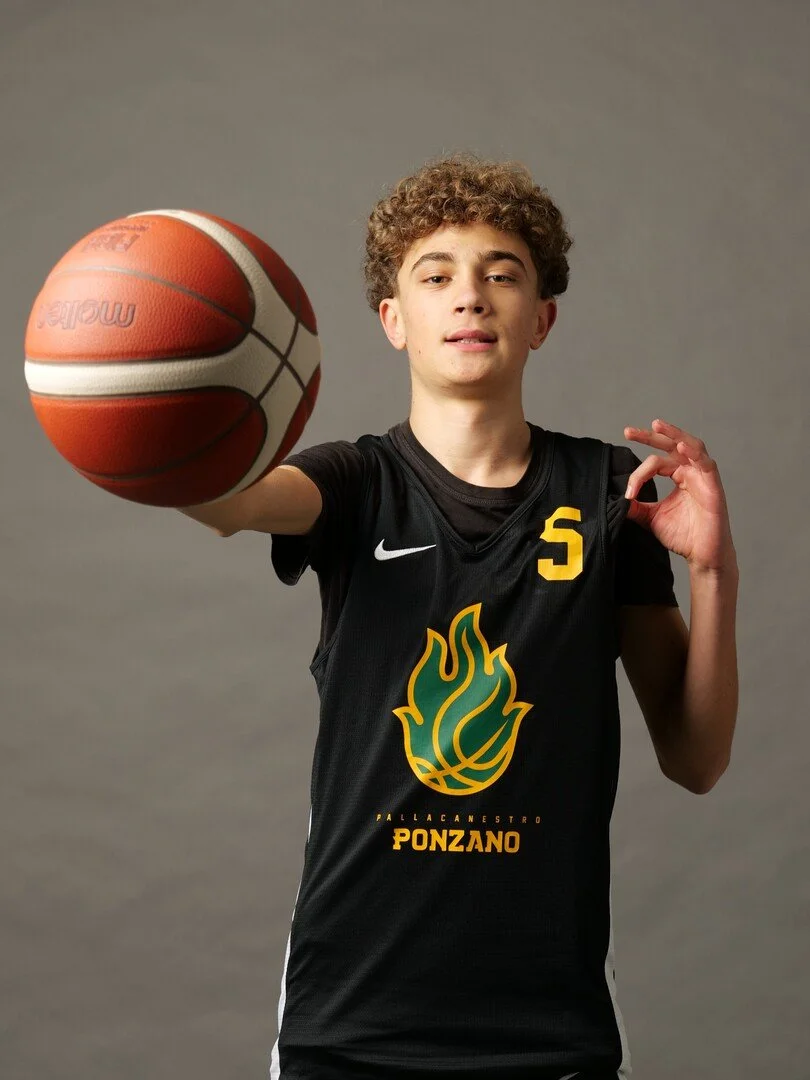 Giocatore di basket under 17 maschile della pallacanestro ponzano