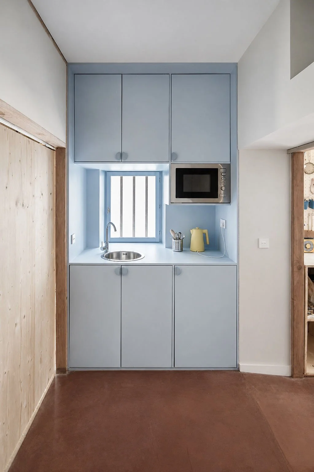 KITCHENETTE