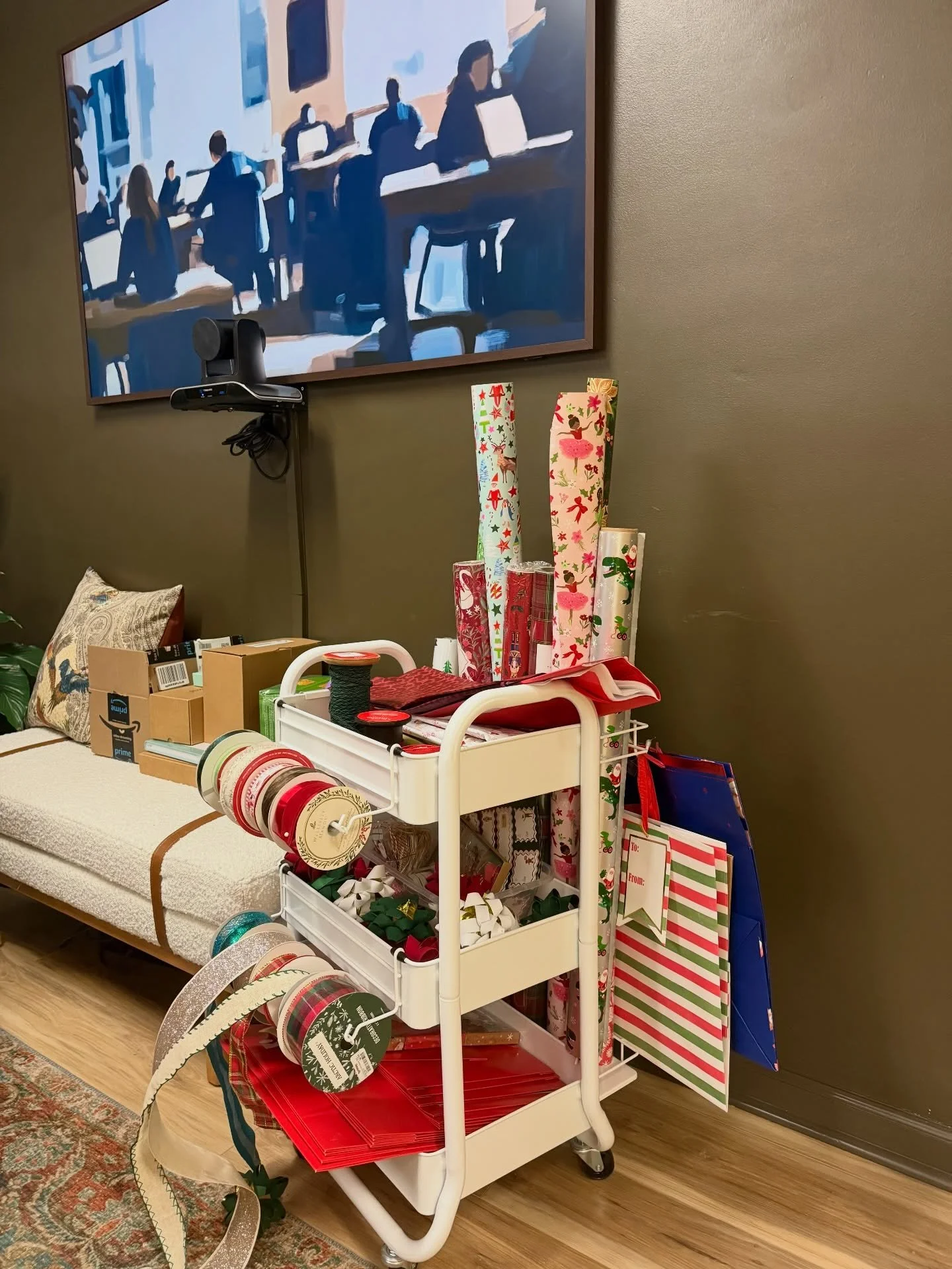 7 days until Christmas 🎄✨

Turn your included conference room hours into a stress-free gift-wrapping session. Our wrapping station is set up and ready&mdash;bring your gifts, spread out, and check one more thing off your list. 🎁