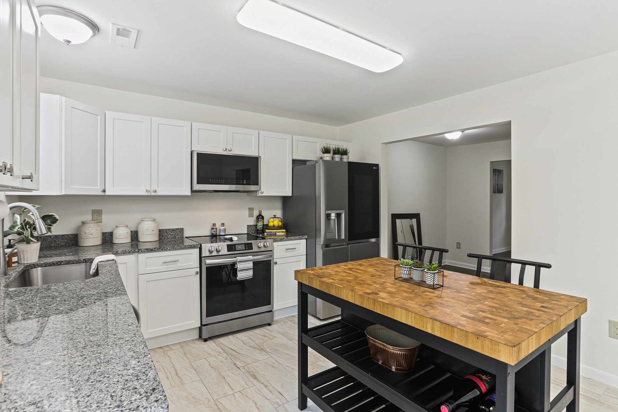 259 Green Fern Way_012.jpg
