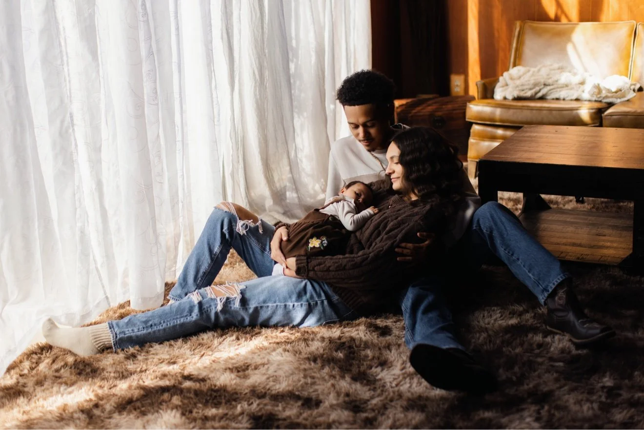 06-family-window-wide.jpg