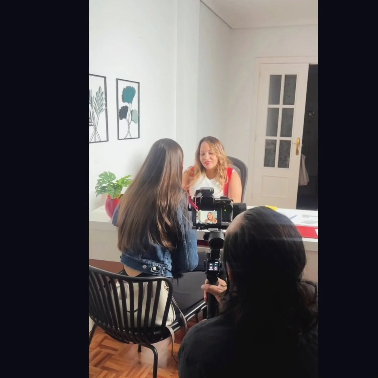 ✨ Lo mejor est&aacute; por venir&hellip; ✨

A veces la vida te pone justo en el lugar donde todo comienza a tomar forma.
Donde los proyectos dejan de ser ideas y se convierten en realidades.
Estas im&aacute;genes son solo un adelanto de algo que vien