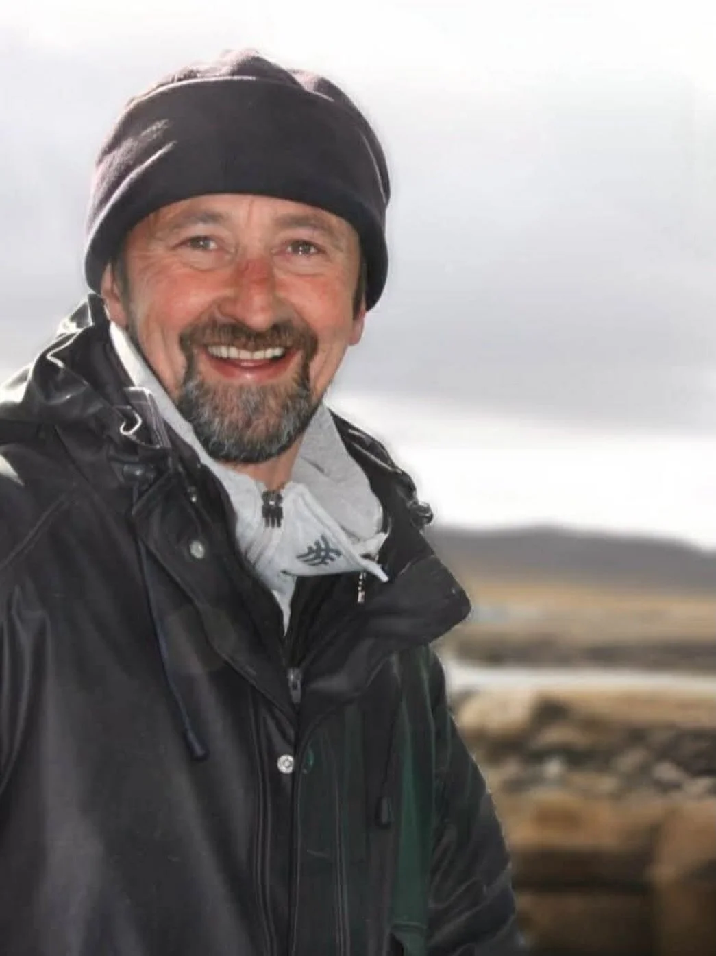 So difficult to take in that Kenny has gone, better known to everyone as Kundy. Everyone who spent time with him and listened to his many yarns will know he was one of the kindest and most helpful people you could ever come across. On behalf of the S