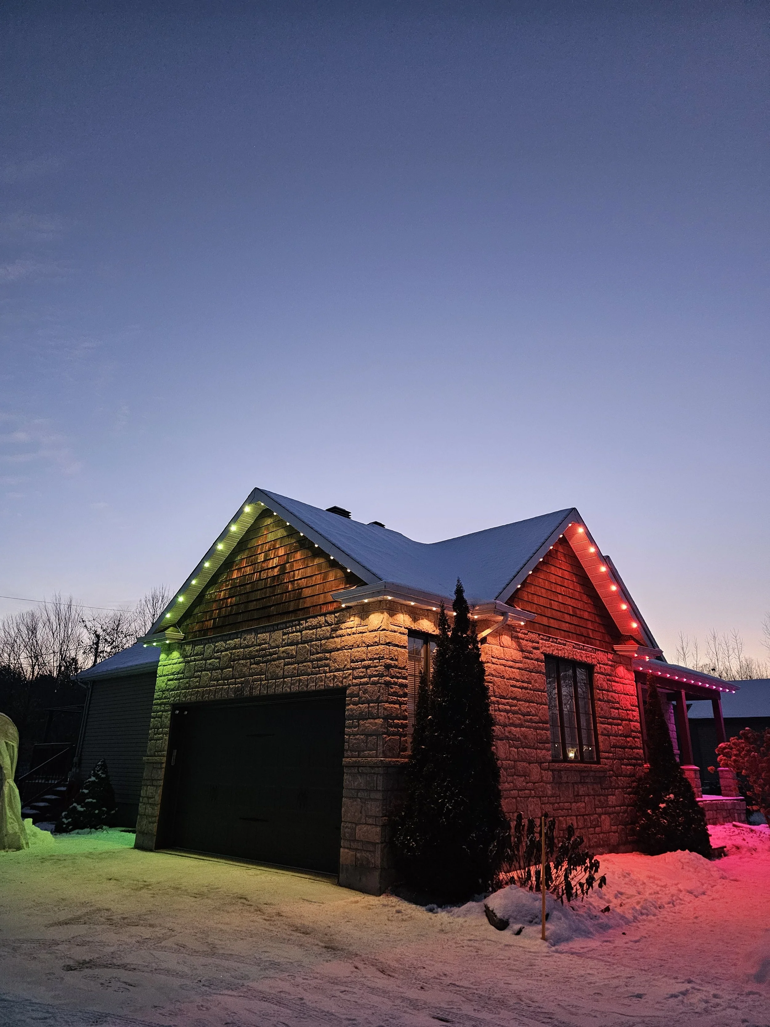 PERMANENT HOLIDAY LIGHTING