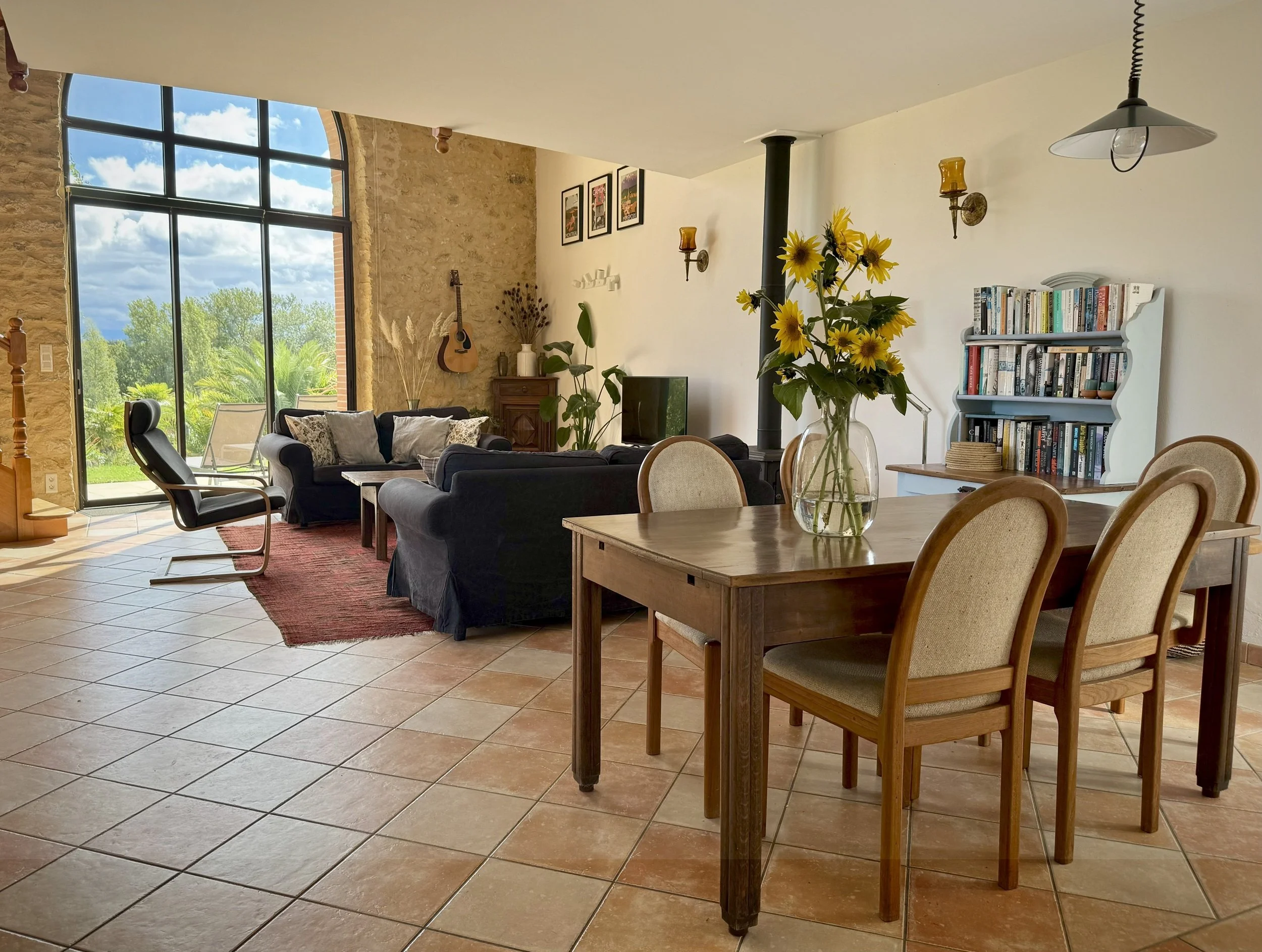 Loustal Beau living room