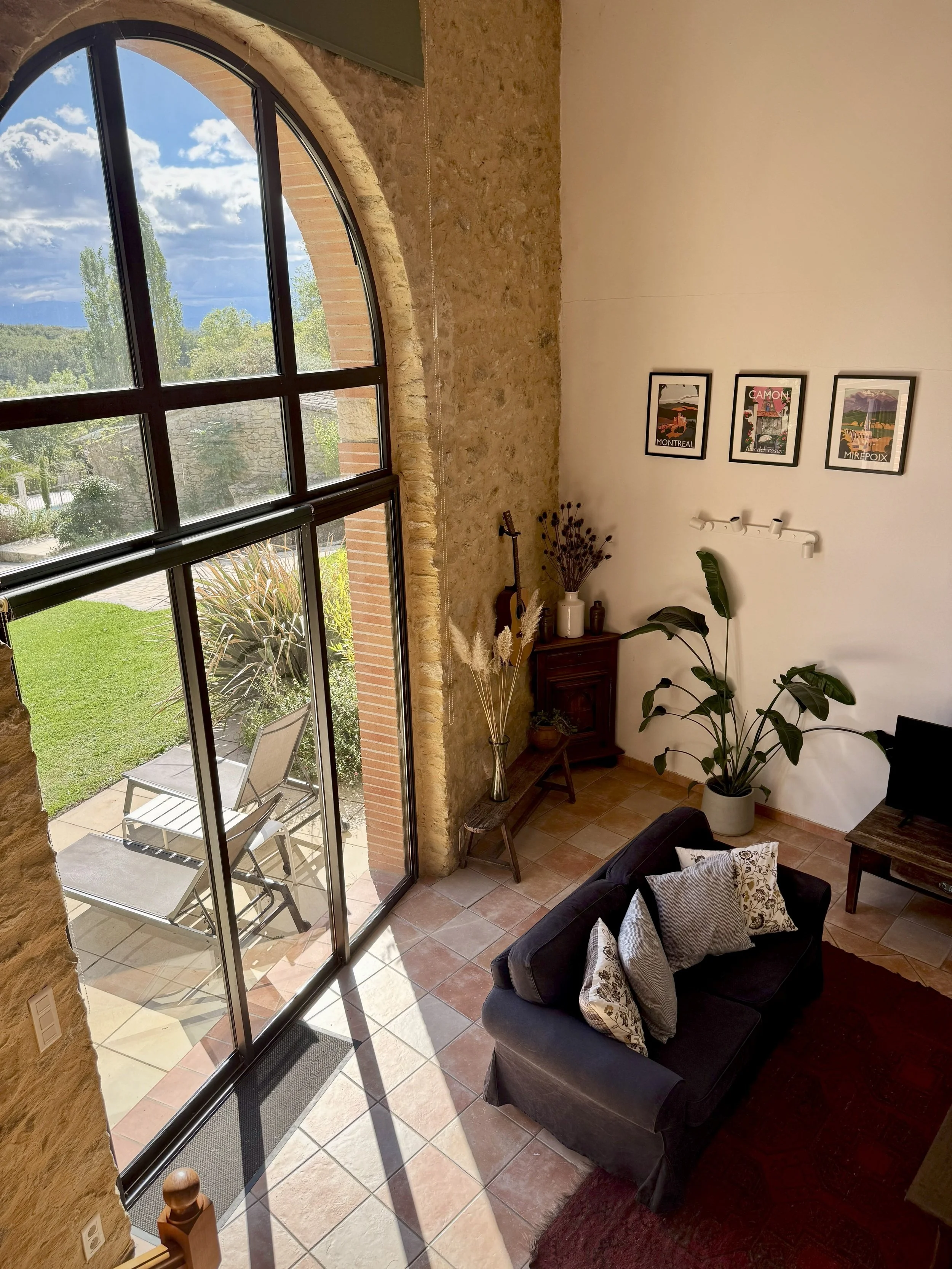 Loustal Beau window