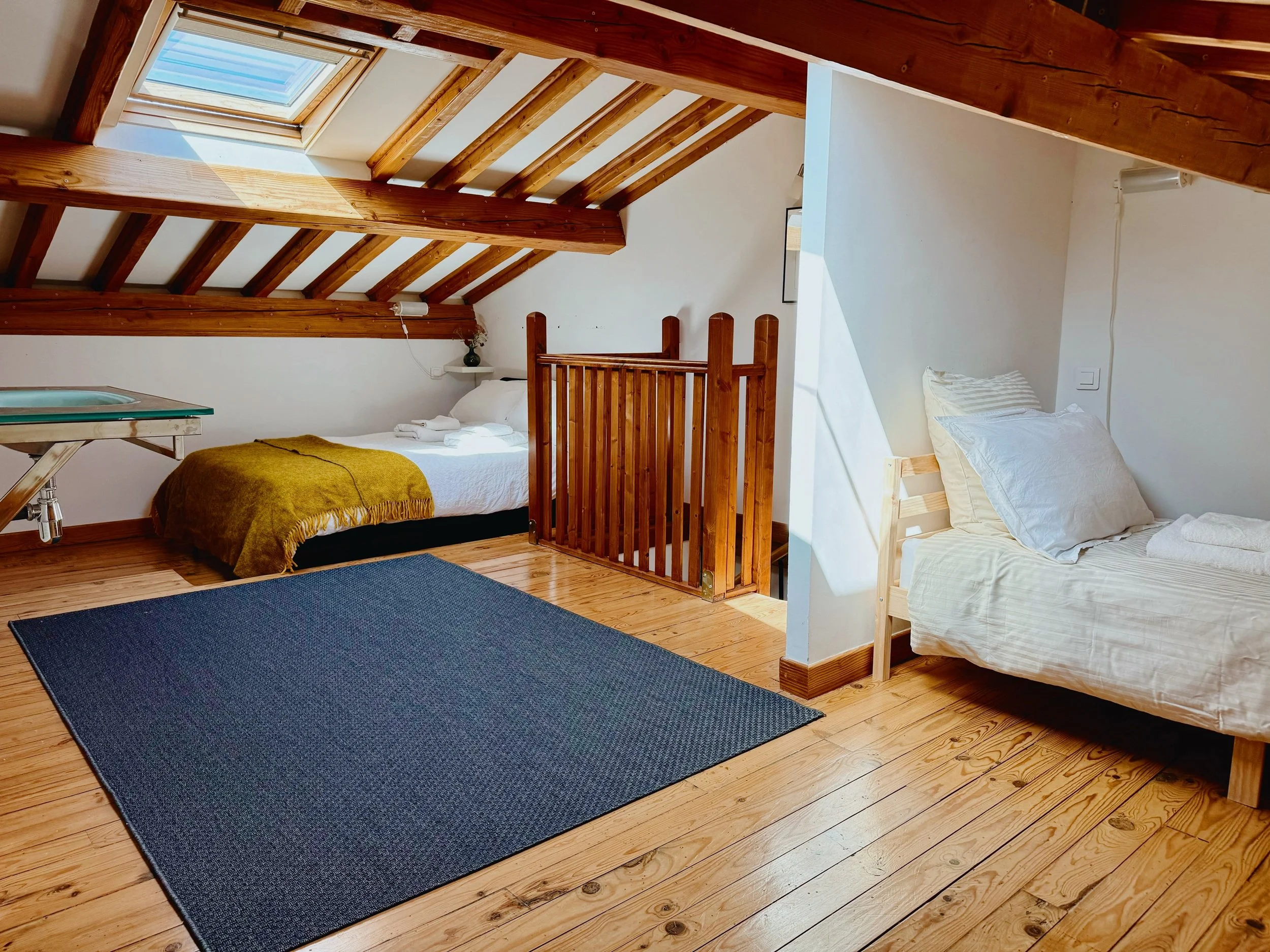 L'Ostalet upstairs bedroom