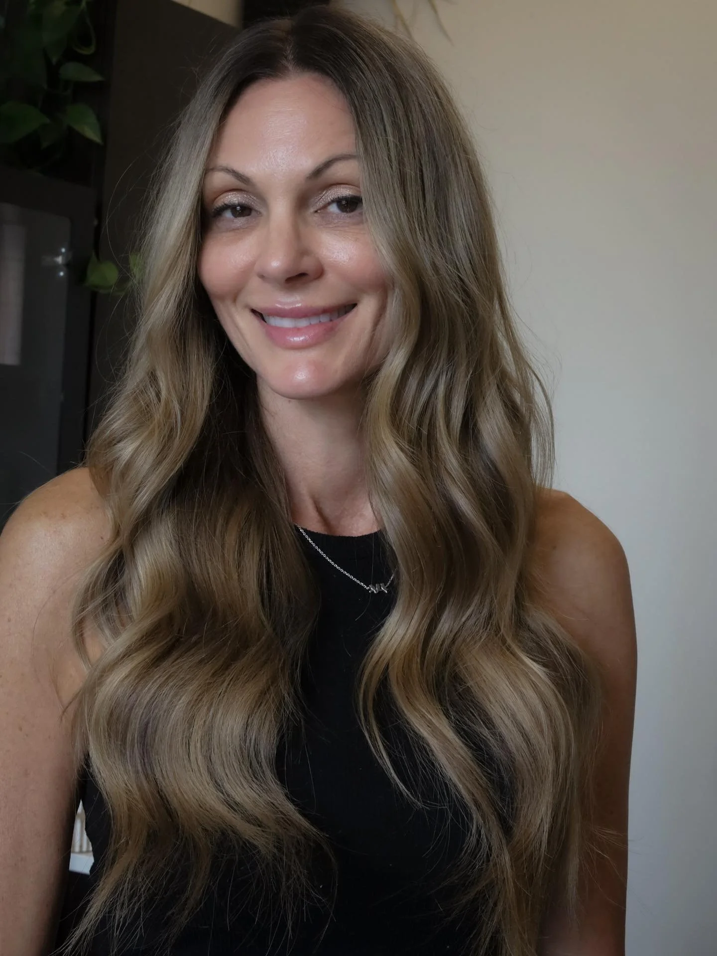 Oh hello gorgeous 🤍 
I deepened her base and glossed her to a caramely blonde. One row of extensions @thehair.collective_ 
How dreamyyy 😍