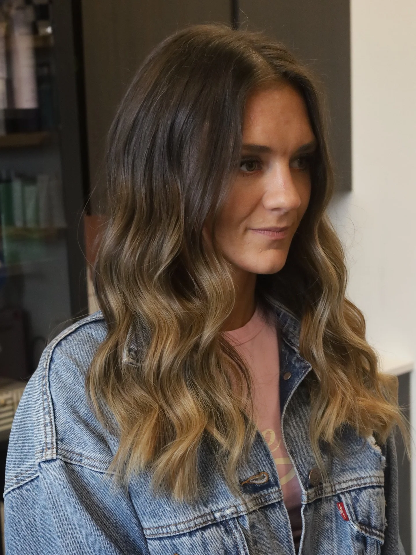 recent installs ❤️‍🔥
loving the depth lately 🔥
extensions all day everyday 🥰
@thehair.collective_