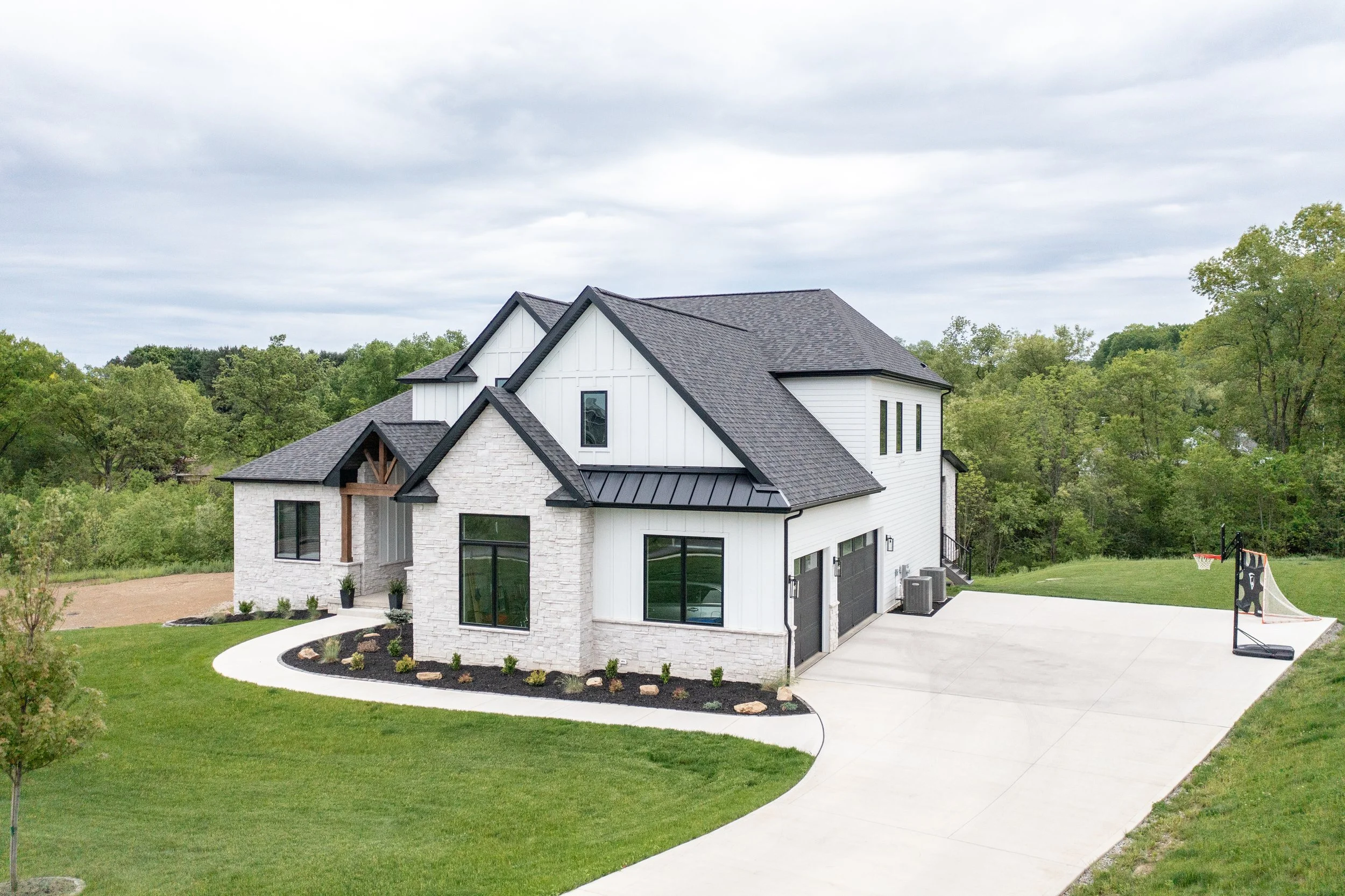 PVB_Pine_Valley_Builders_4071_Cross_Creek_Circle_Drone_2026_G2-Studios-9.jpg