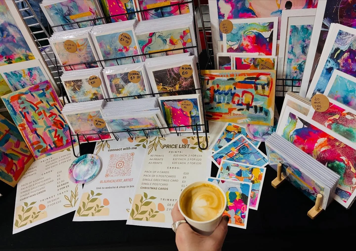 oi oi lads. Made it to @centrespacestudios for their Christmas market. there are loads of makers and designers and artists selling cool things and drinking good coffee. (I know that reads a bit wankery. Soz. What can I say 😅)
Come be amongst it. My 