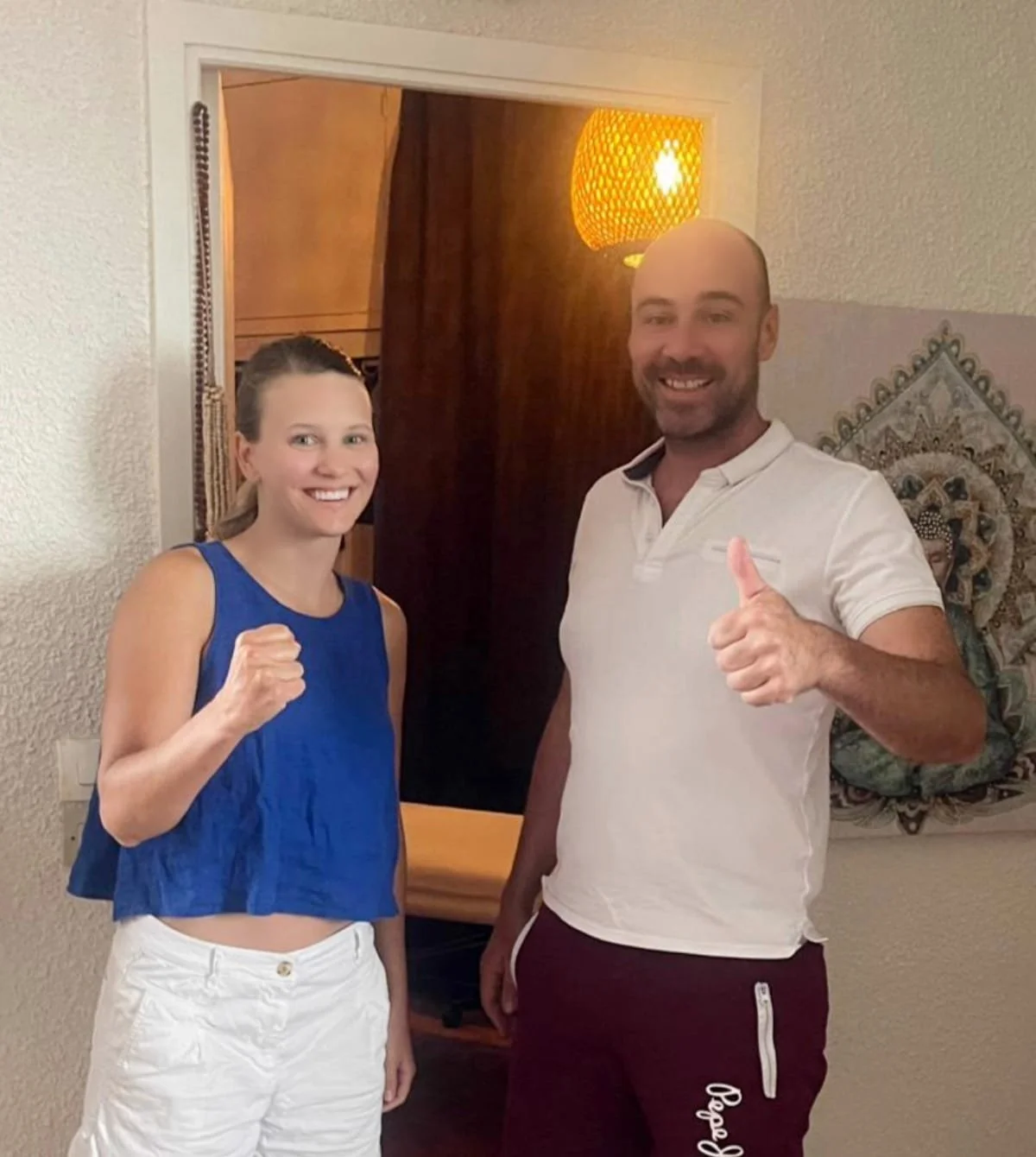 Photo Anna-Johanna Nilsson et David J Massage sportif nice sport massage lors de son passage au cabinet pour recevoir son massage sportif à Nice