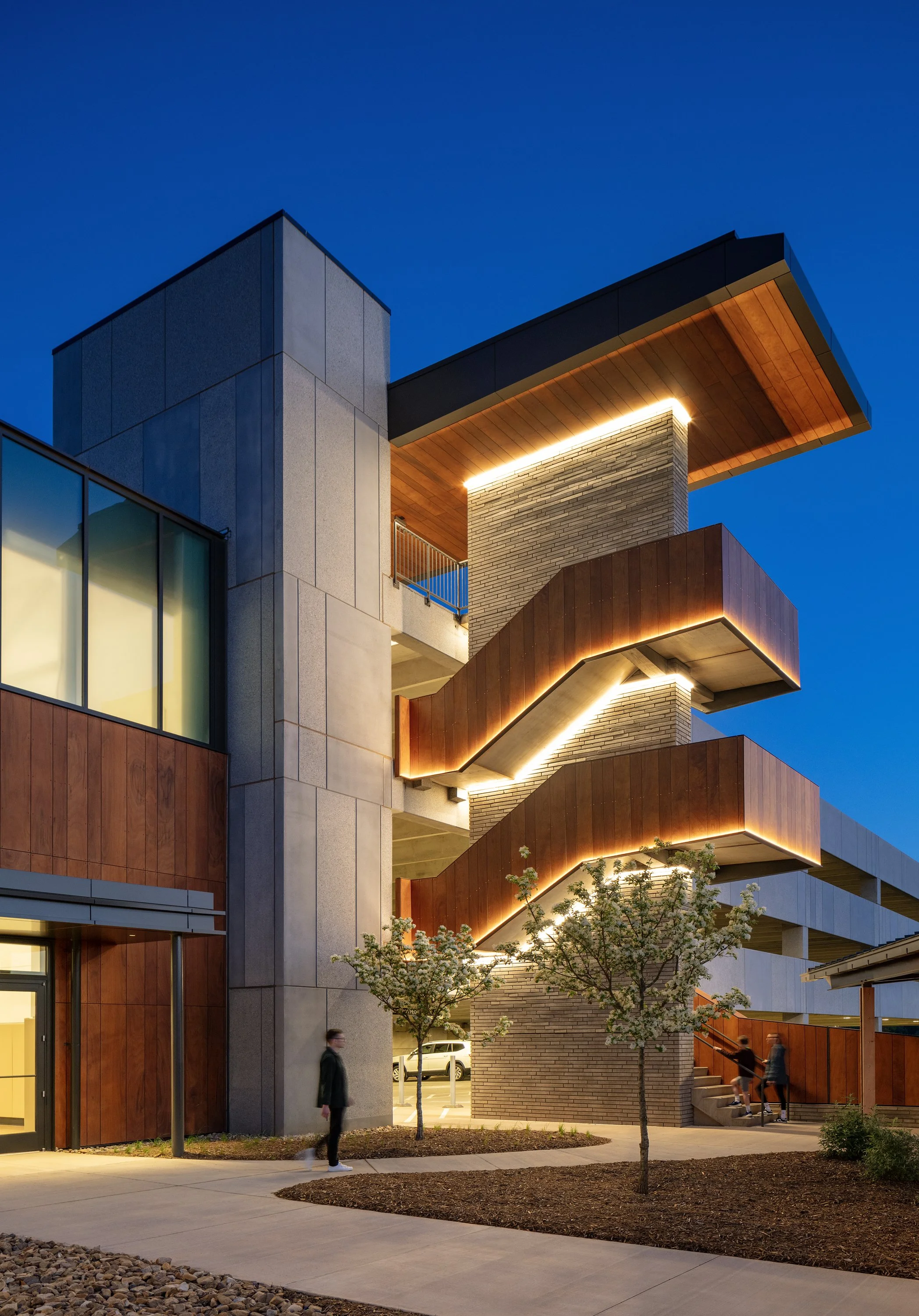 Bandwidth_IMG_3979 - Light vs. Light.jpg