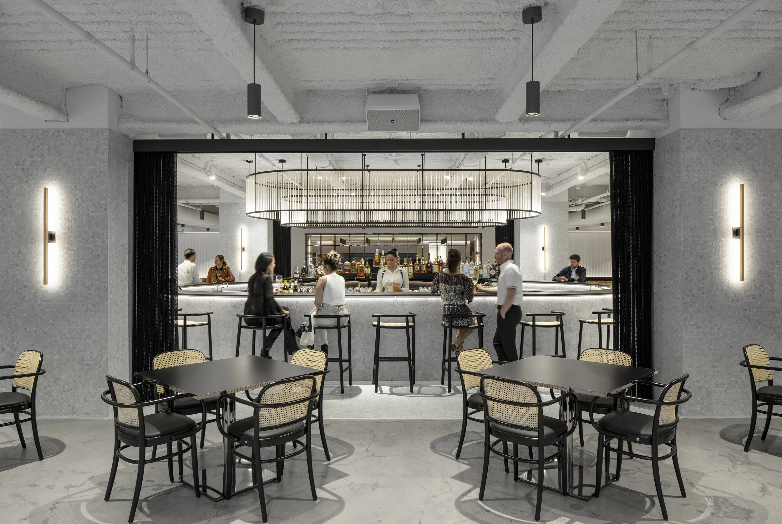 MB20221103_MoA_IMG_2695_jpg-Light vs. Light.jpg