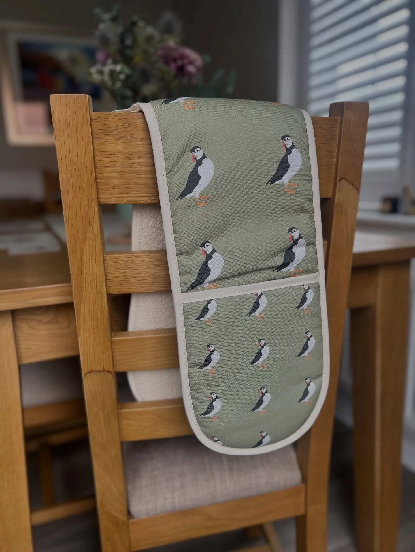 Well it is a bit of a later post this evening lovelies, as I am actually away with some family for a few days - in Budapest! We are going to be exploring the Christmas markets over the next few days, having arrived today 🤎🎄☃️.
.
I have never been a