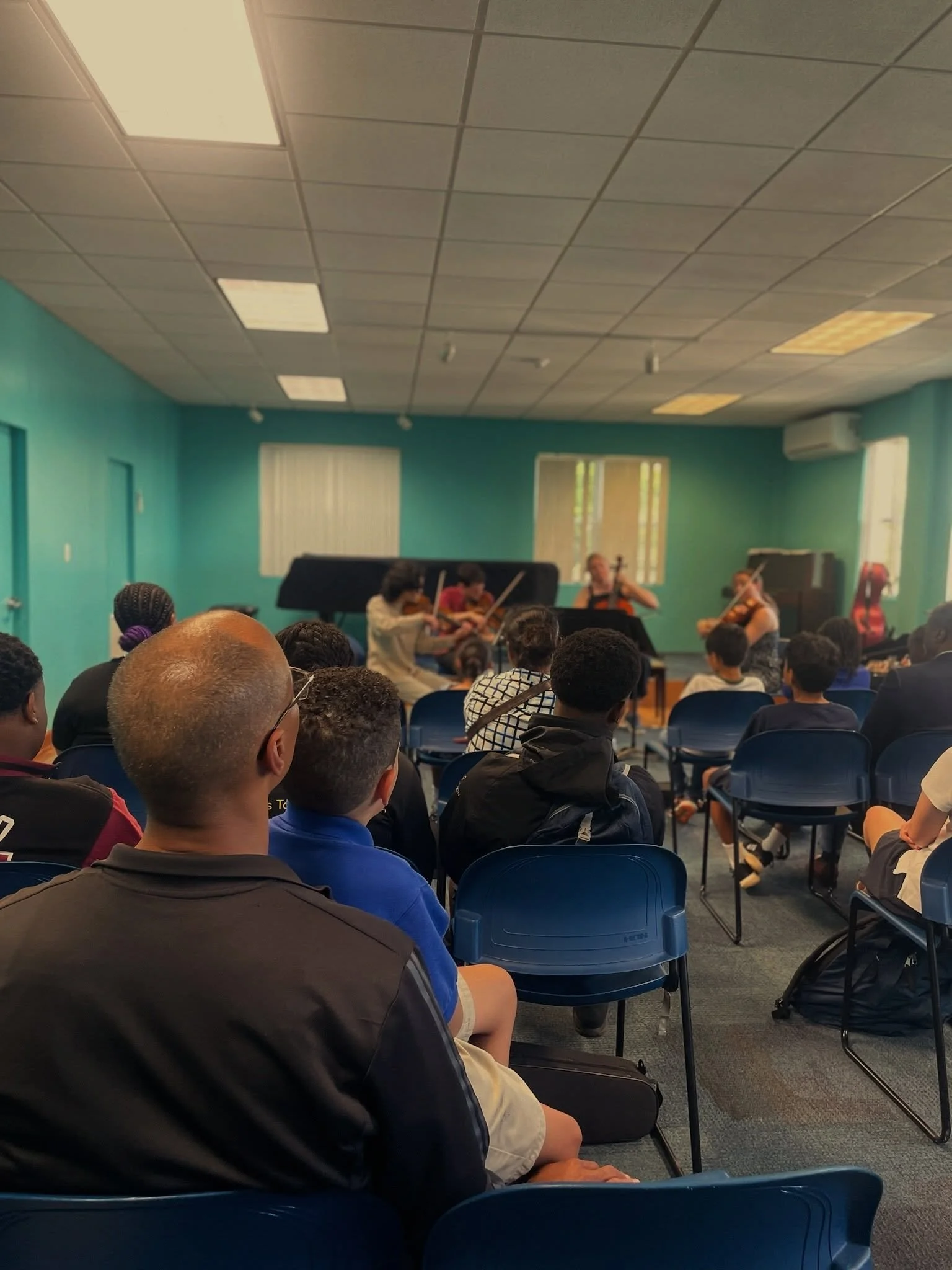 Yesterday the @callistoquartet spent the day sharing music with Bermuda&rsquo;s young musicians through private lessons, chamber music coachings, and a special kids concert for families introducing the art of quartet playing. It was wonderful to see 