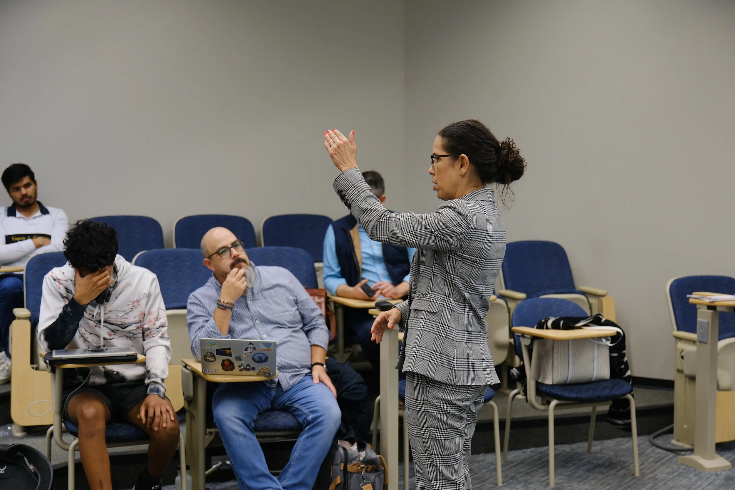 Managing Major Projects in a Multicultural, Global Environment