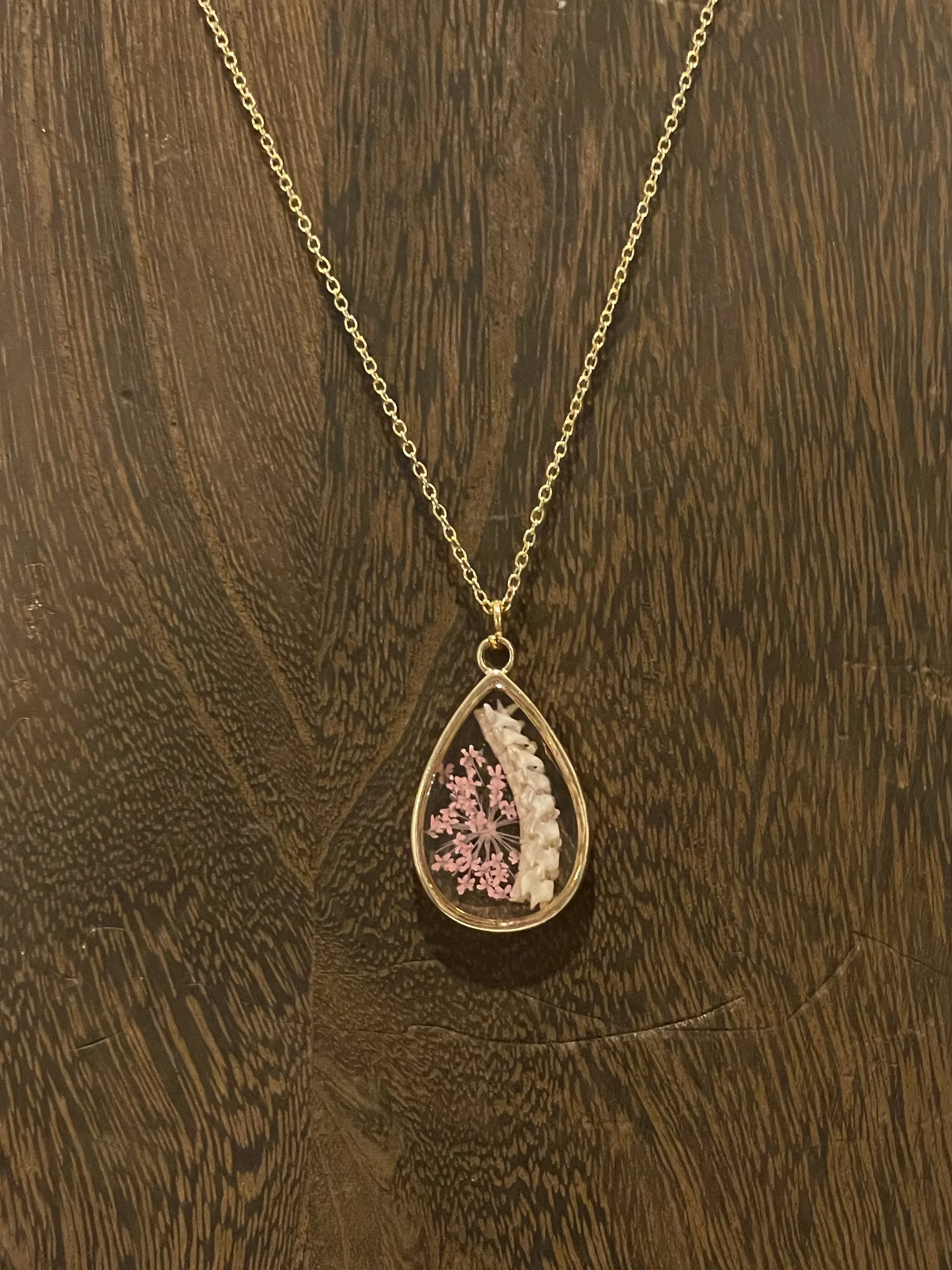Spine & Flowers in Teardrop