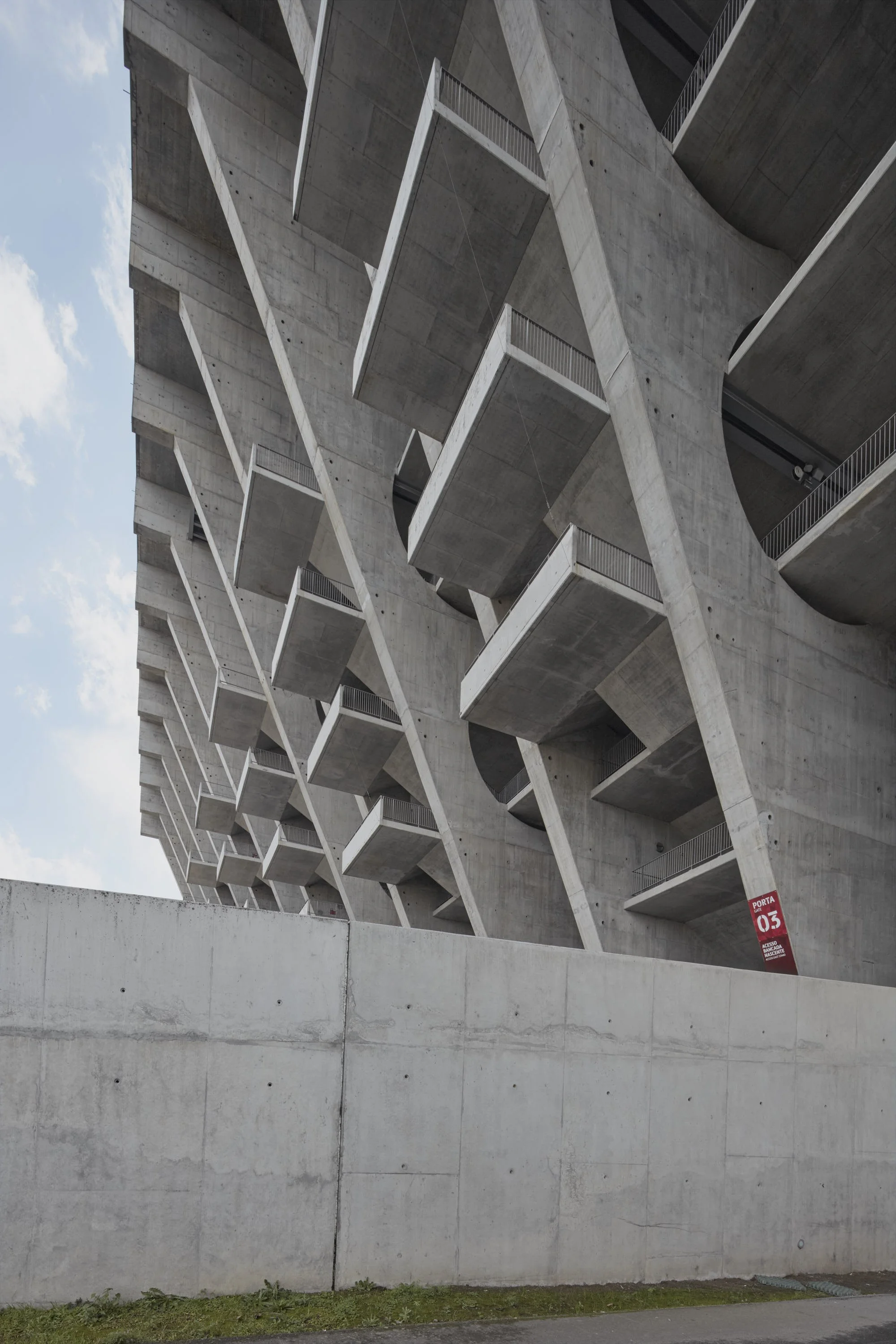 Estádio Municipal de Braga, buitenkant van het stadion
