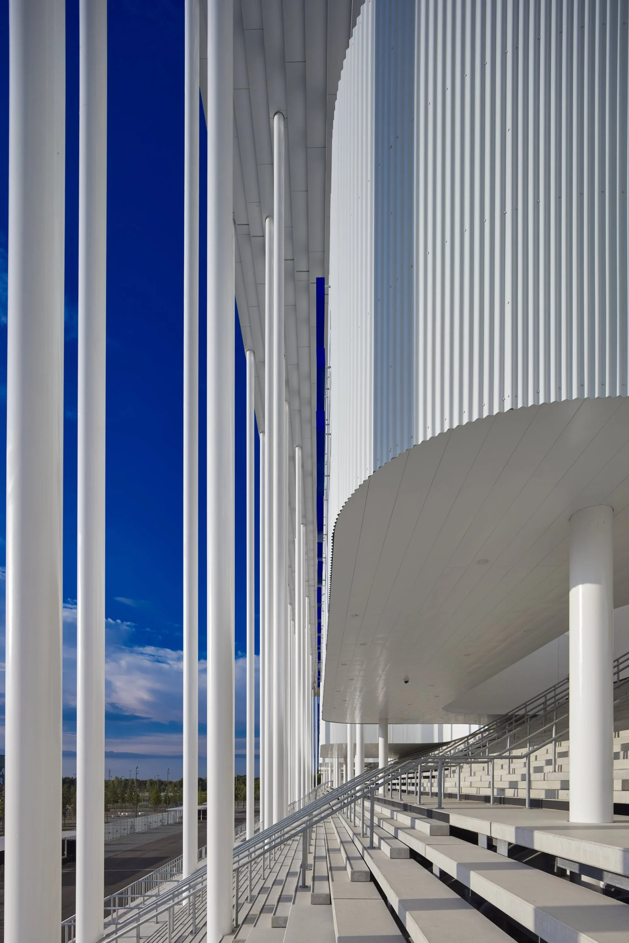 Mahmut Atlantique Bordeaux, Herzog & de Meuron tekende een bos van palen