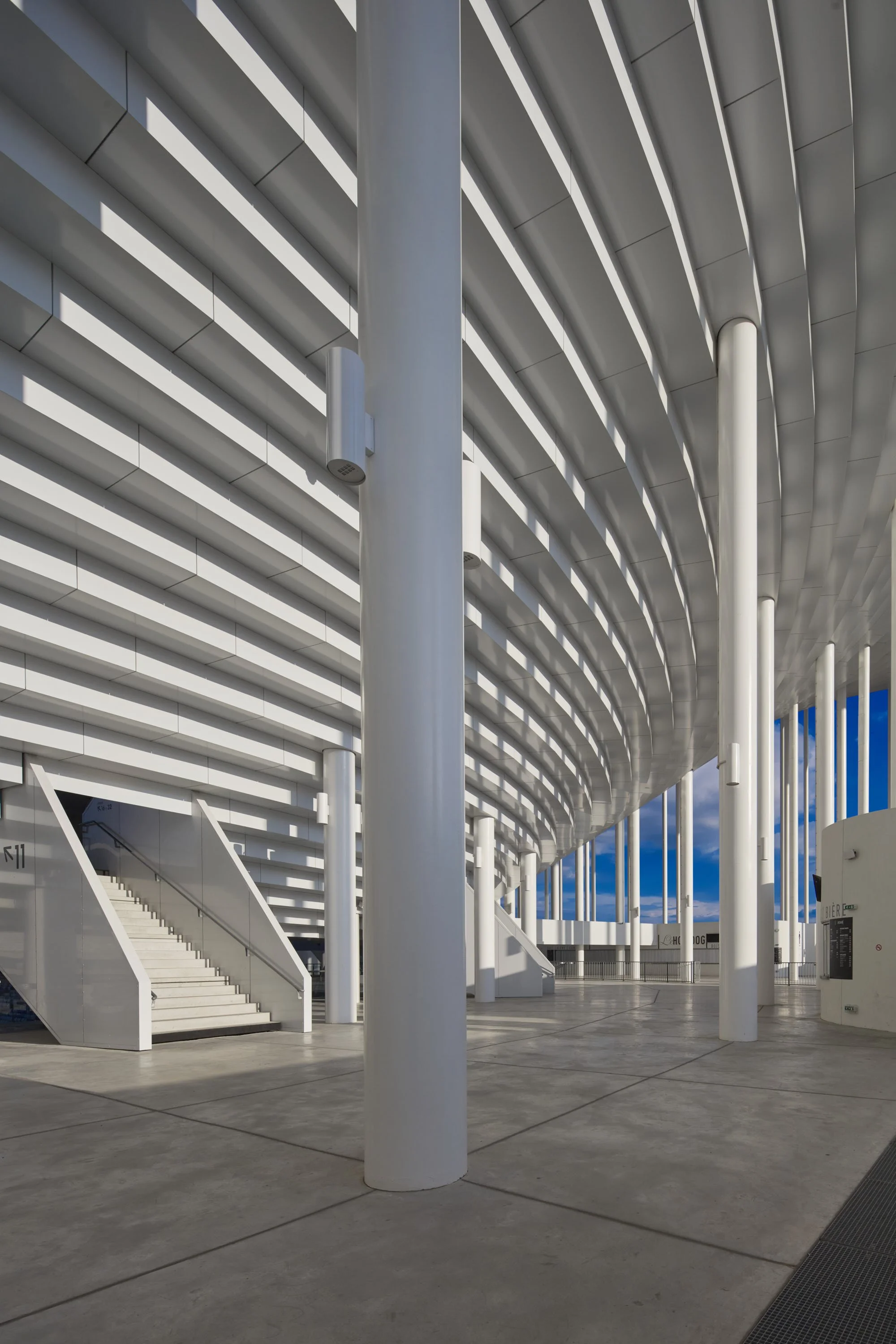 Mahmut Atlantique Bordeaux, Herzog & de Meuron tekende een bos van palen